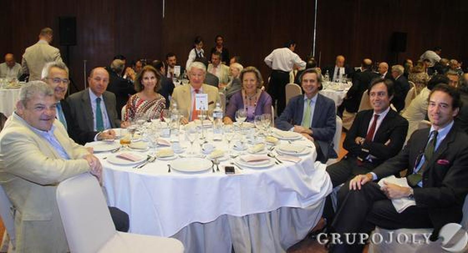 José María Gil Arévalo, Pablo Gutiérrez-Alviz, Salvador Loring, Isabel León, Miguel Nuche, Enriqueta Vila, José Luis Calvo, Ricardo Pumar y Felipe Medina.

Foto: Victoria Hidalgo / Juan Carlos Vazquez