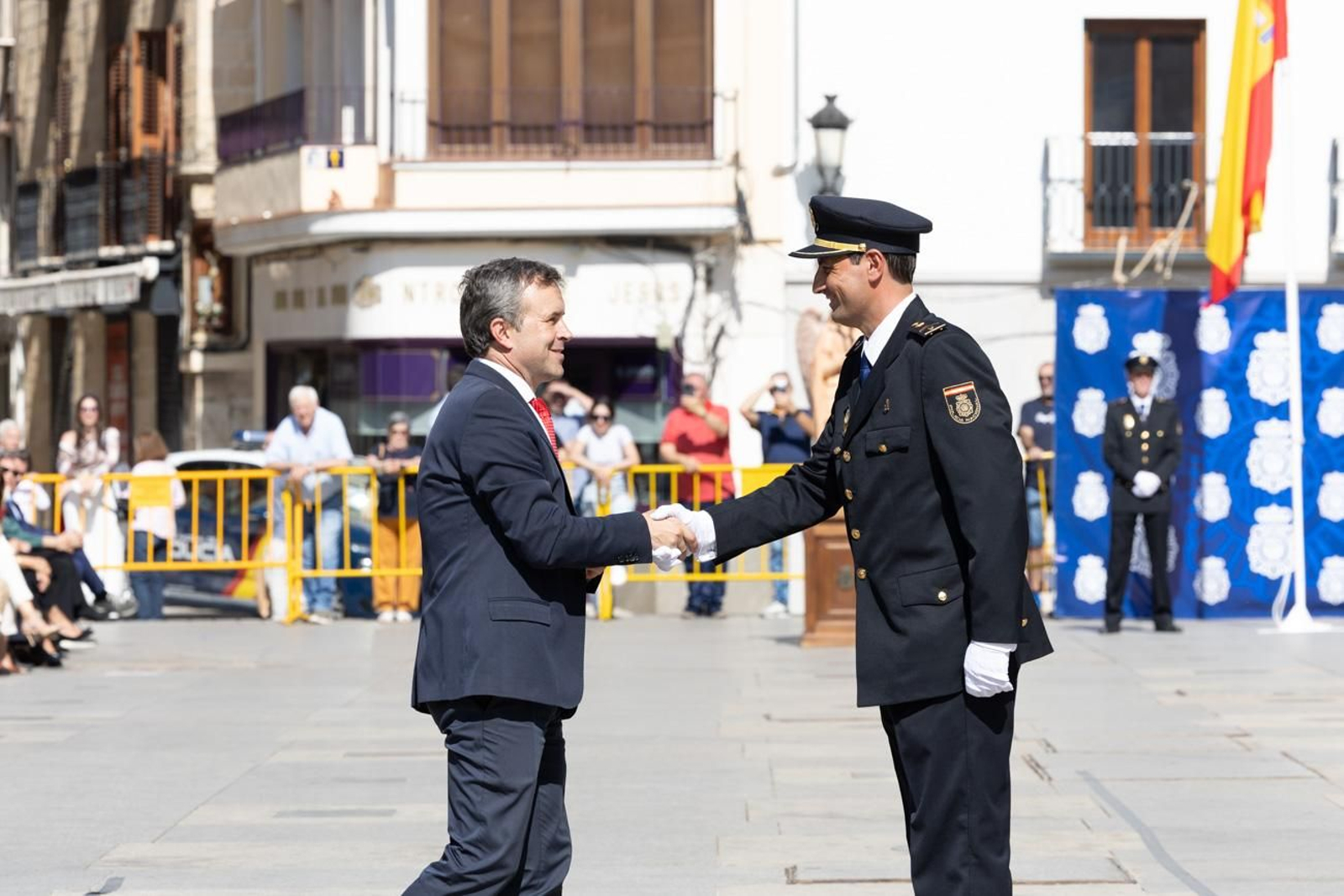 Acto por el día de la Policía Nacional, con motivo de la festividad los Santos Ángeles Custodios