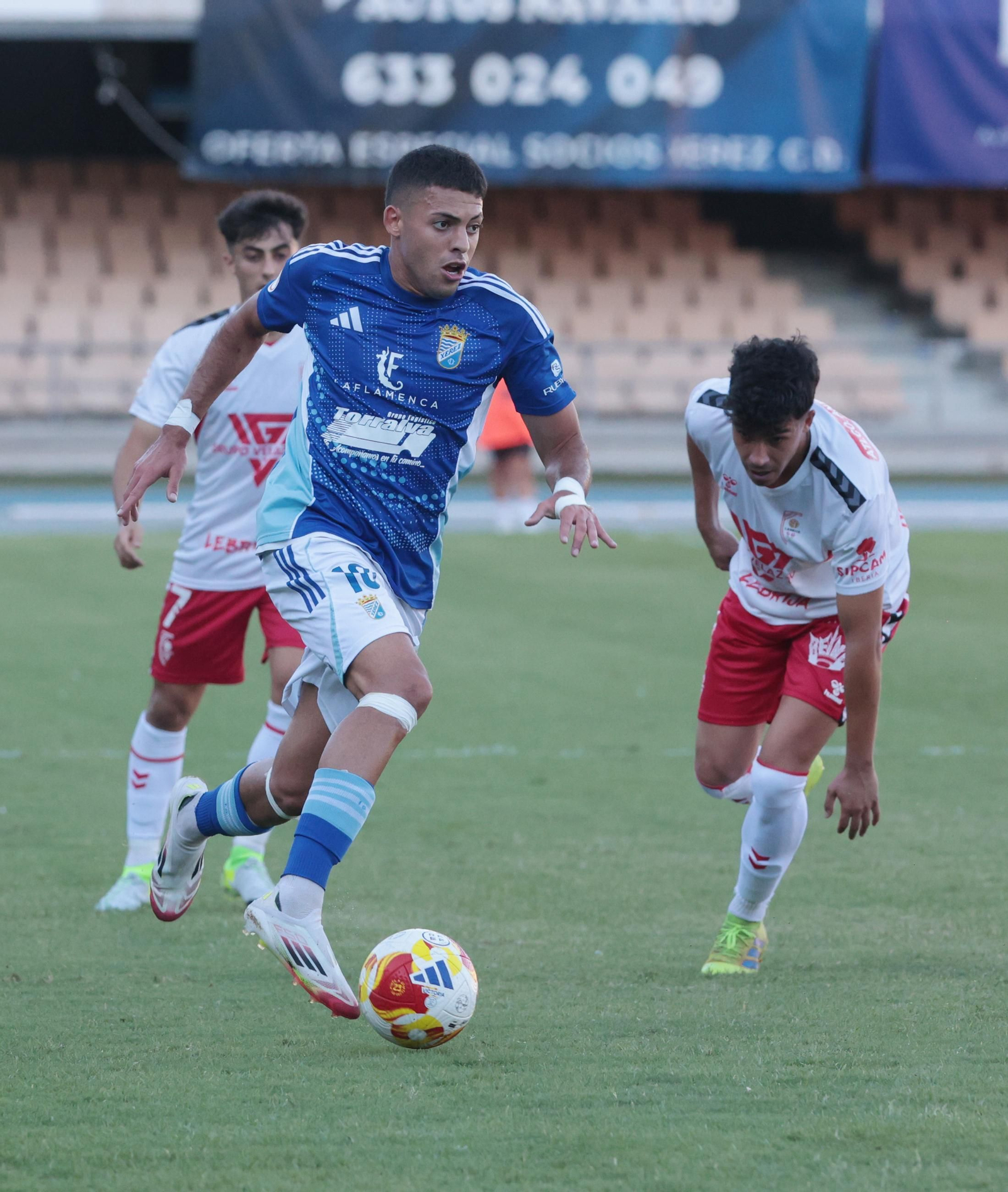 Imágenes del partido entre el Xerez CD contra el Antoniano en Chapín