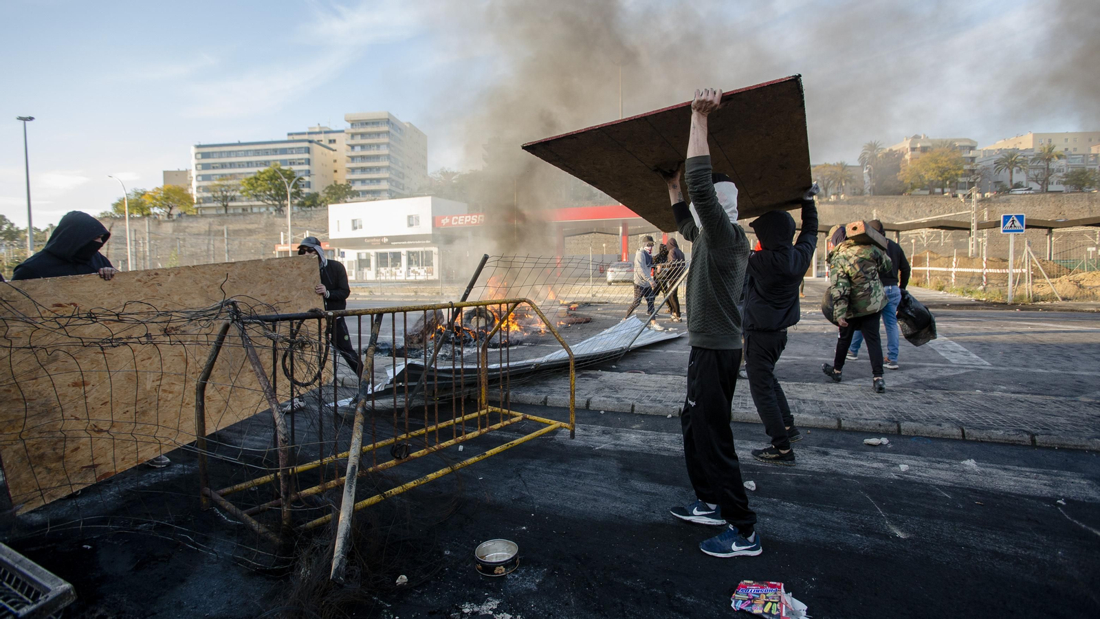 Las imágenes de la segunda jornada de la huelga del metal en Cádiz