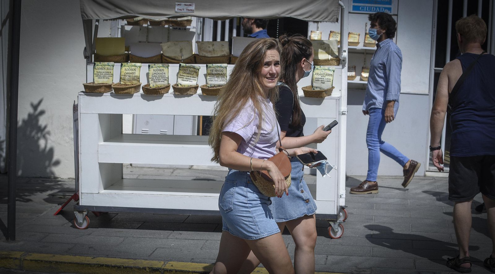 Turistas por el centro de la ciudad durante el pasado fin de semana.