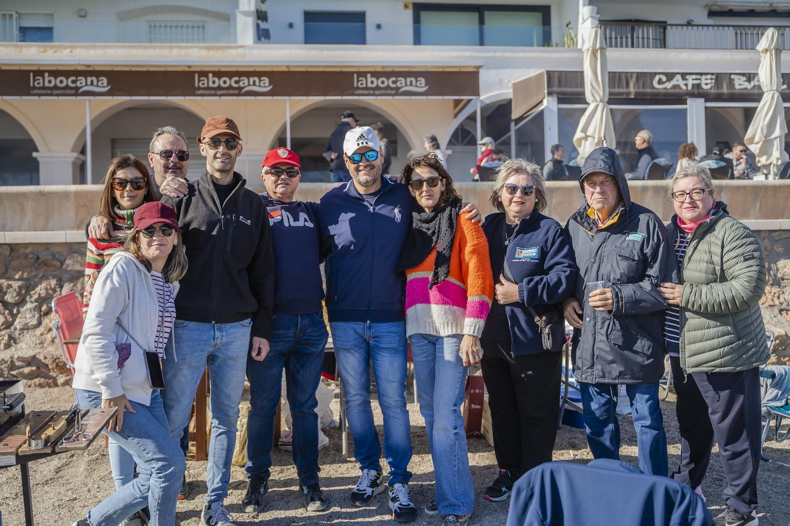 Miles de personas despiden el año 2024 en Las Moragas de Roquetas, en imágenes