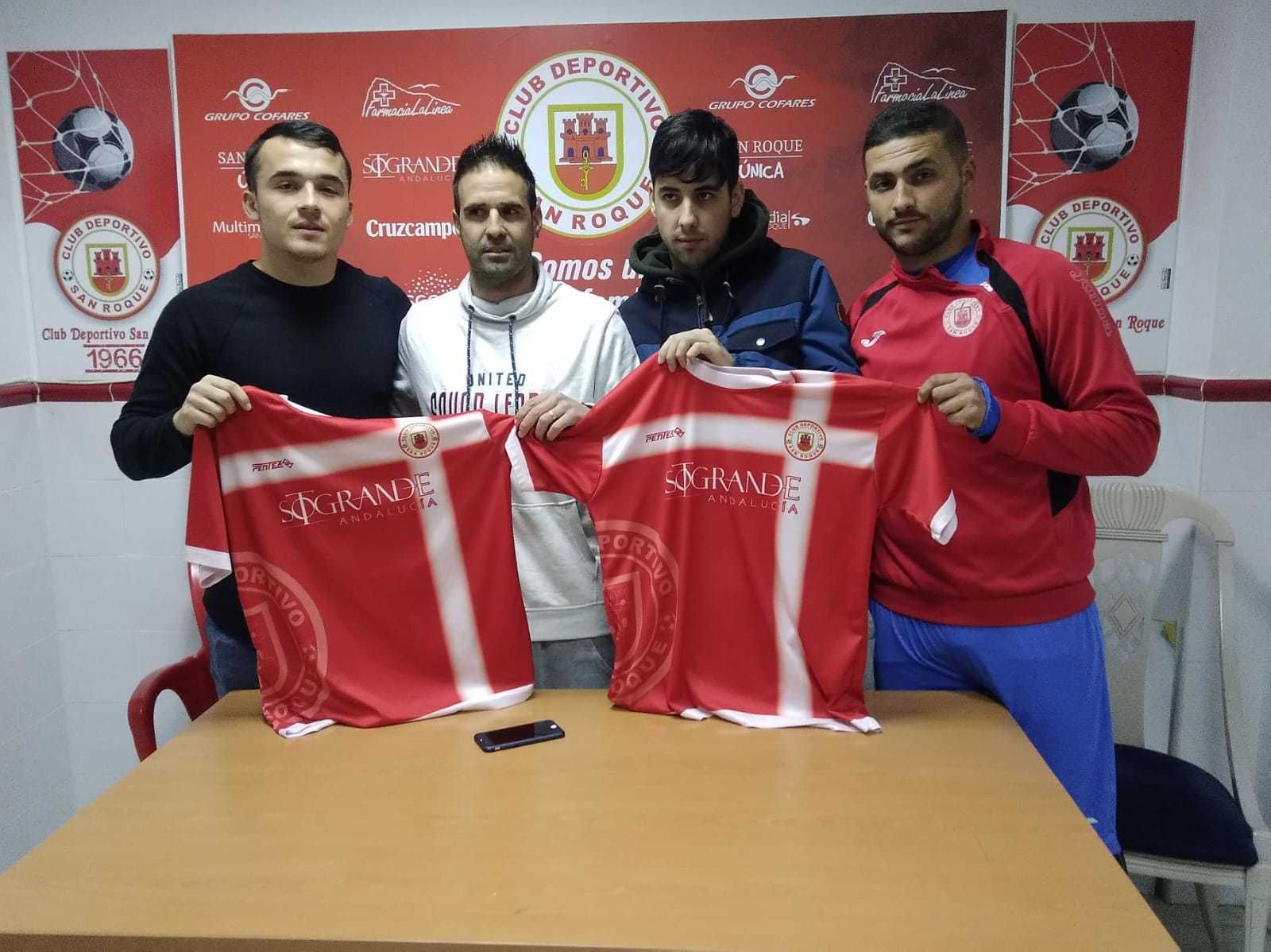 Los nuevos jugadores del San Roque, durante su presentación