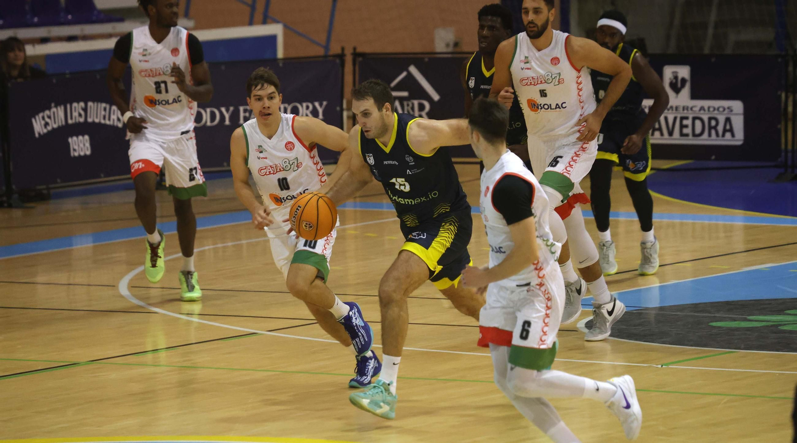 Las fotos del Udea Algeciras - Caja 87 de la Segunda FEB de baloncesto