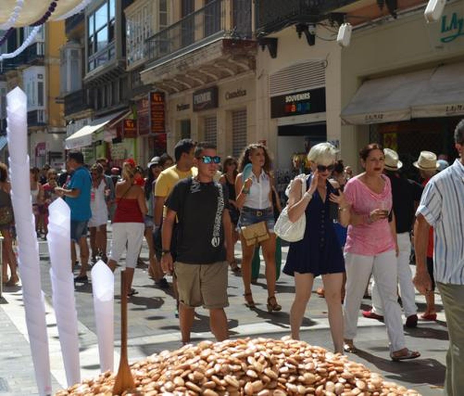 Jolgorio en el Real y en el centro

Foto: Marta González / Javier Albiñana