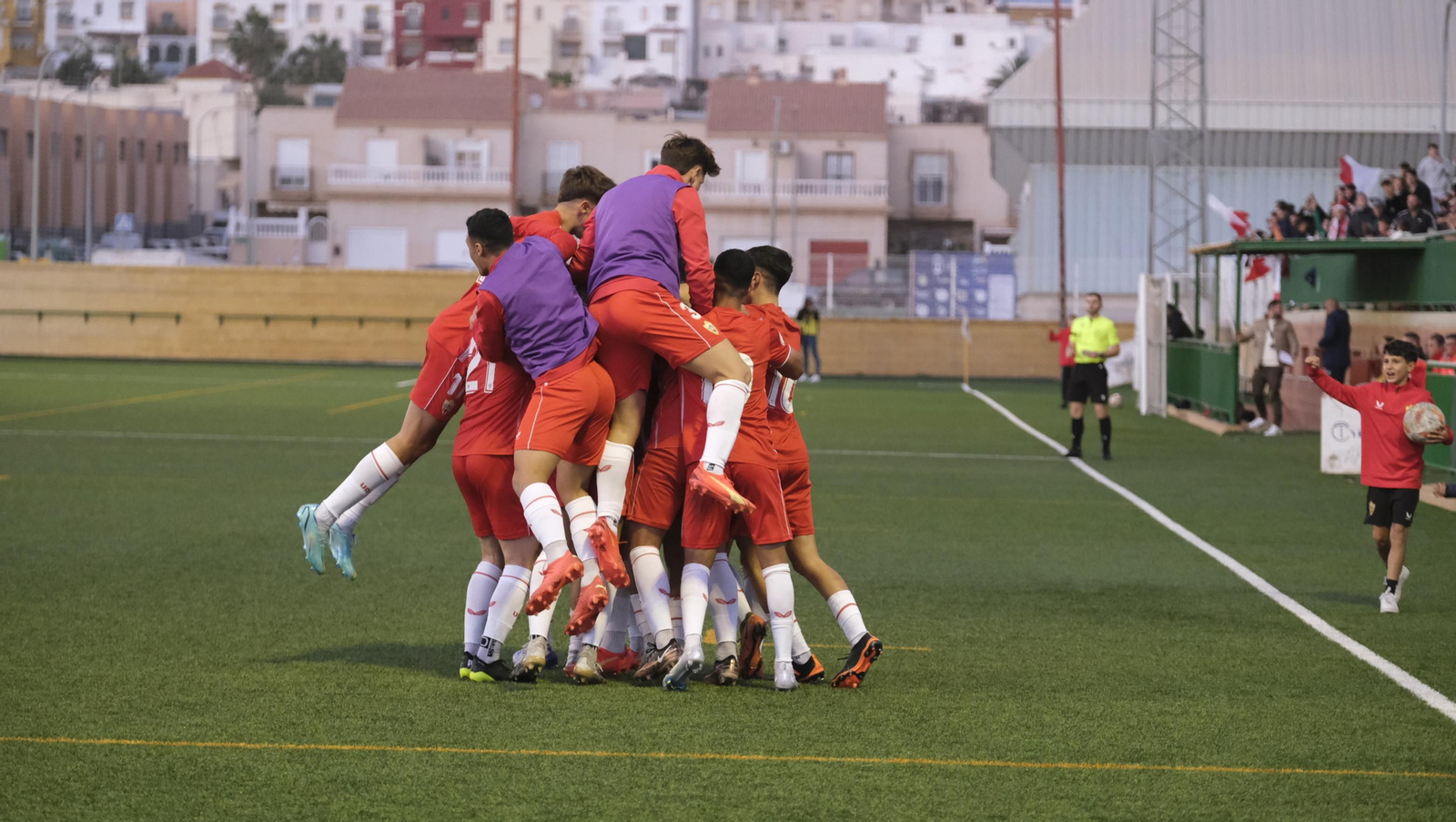 Imágenes del partido U.D. Almería-Elche C.F. de la Copa del Rey Juvenil