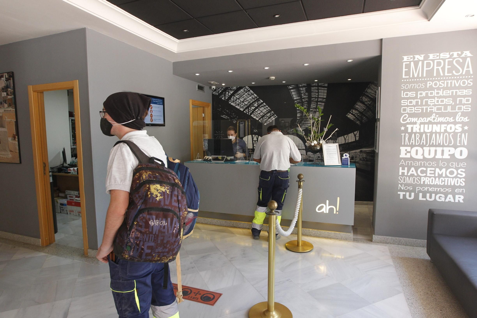 Primer día de apertura de la hostelería en Almería. Coronavirus-COVID-19