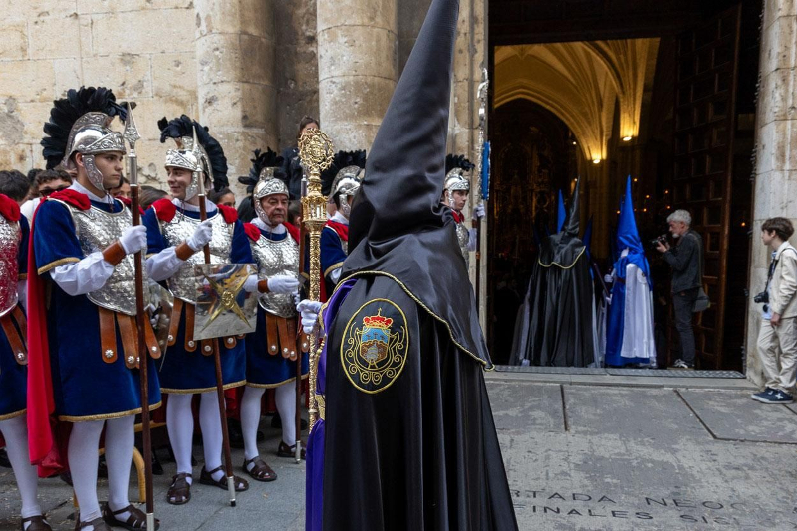 Los jiennenses arropan a las tres cofradías de la tarde en un Domingo de Ramos más caluroso de lo esperado (II)