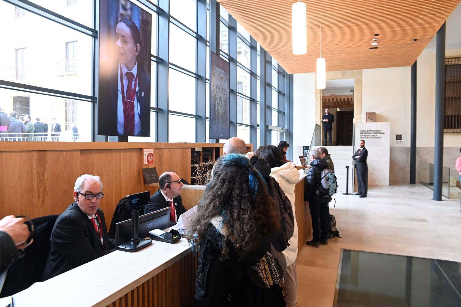 La inauguración del centro de recepción de la Mezquita-Catedral de Córdoba, en imágenes