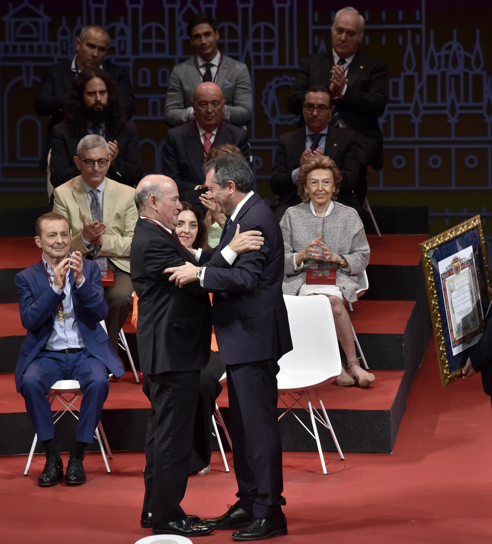 Las imágenes de la entrega de las Medallas de la Ciudad de Sevilla