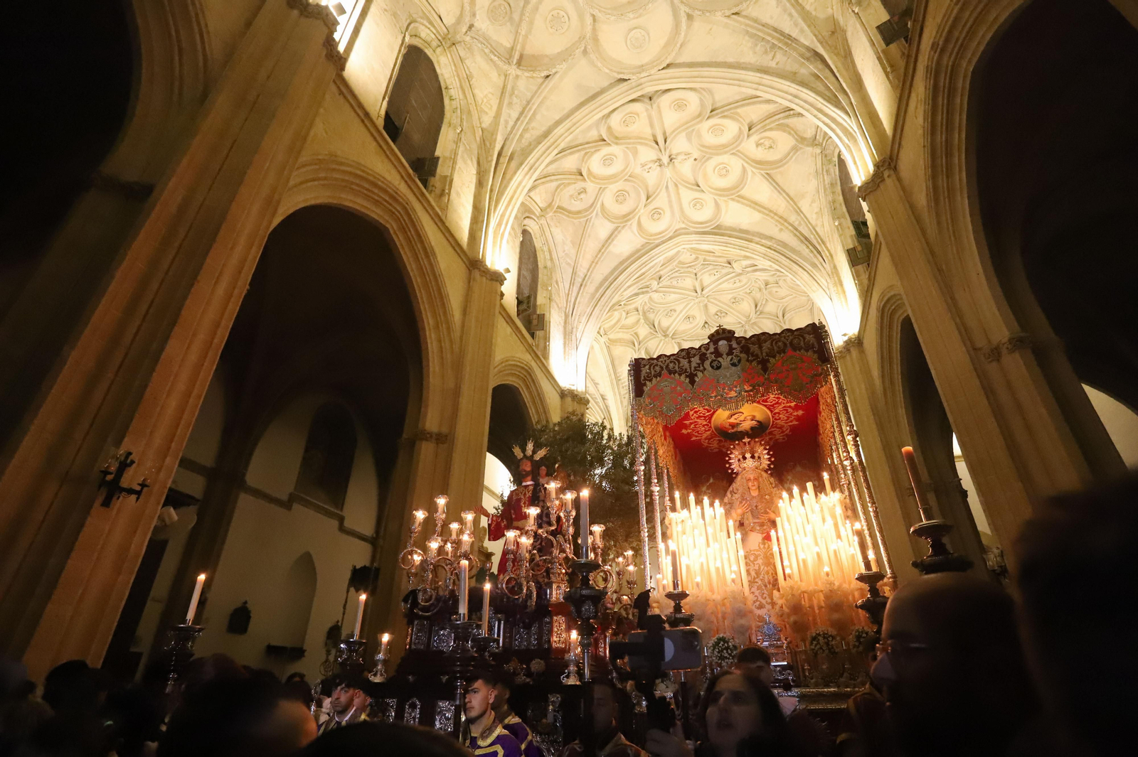 Fotos del Lunes Santo en Tarifa: El huerto y Nuestra Madre de Dios y del Rosario