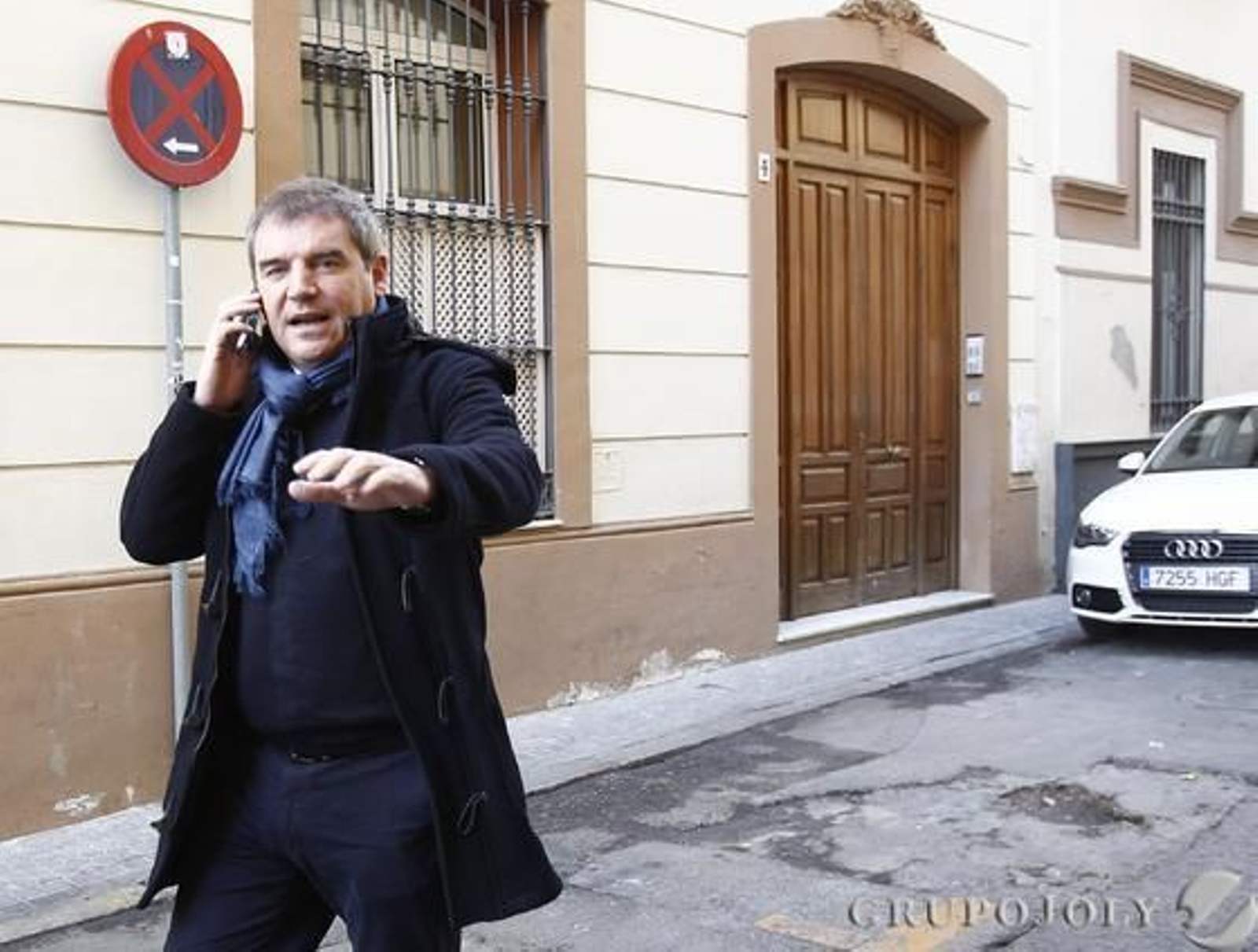Manuel Vizcaíno, a la salida de la notaría donde se llevó a cabo la negociación.

Foto: Juan Carlos Muñoz/Antonio Pizarro