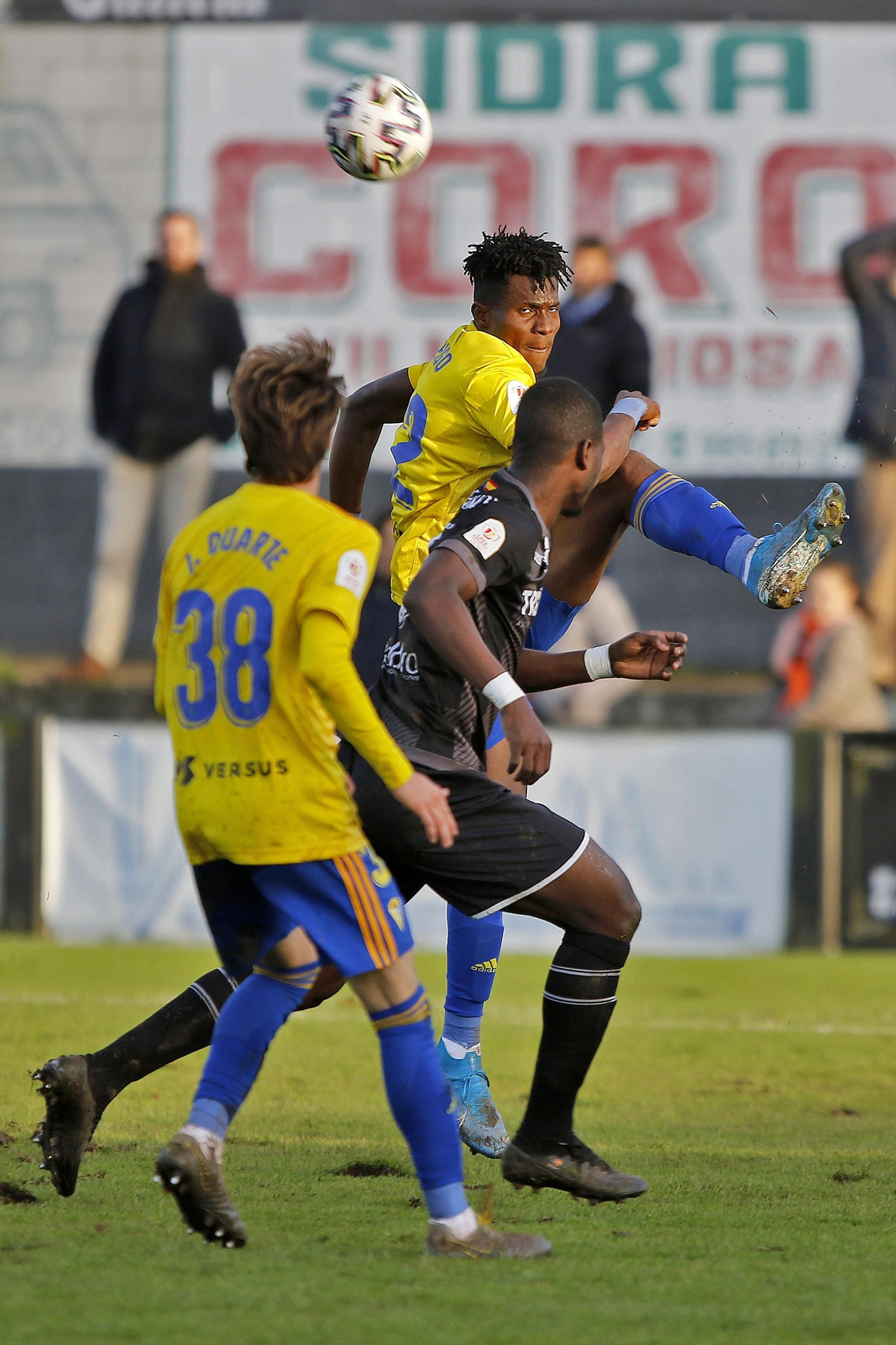 Las imágenes del Lealtad-Cádiz de Copa del Rey