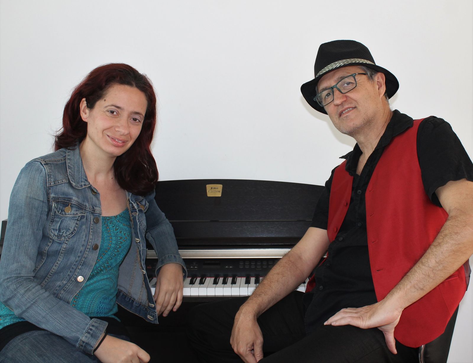 Esther Peñas (música) y Guil Daun (letrista).