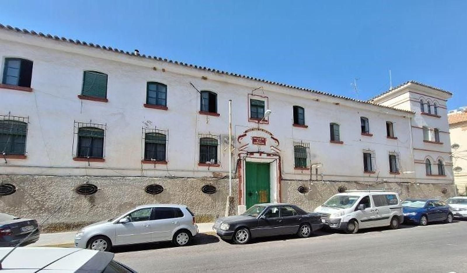 Antiguo cuartel de la Guardia Civil en Puente Genil