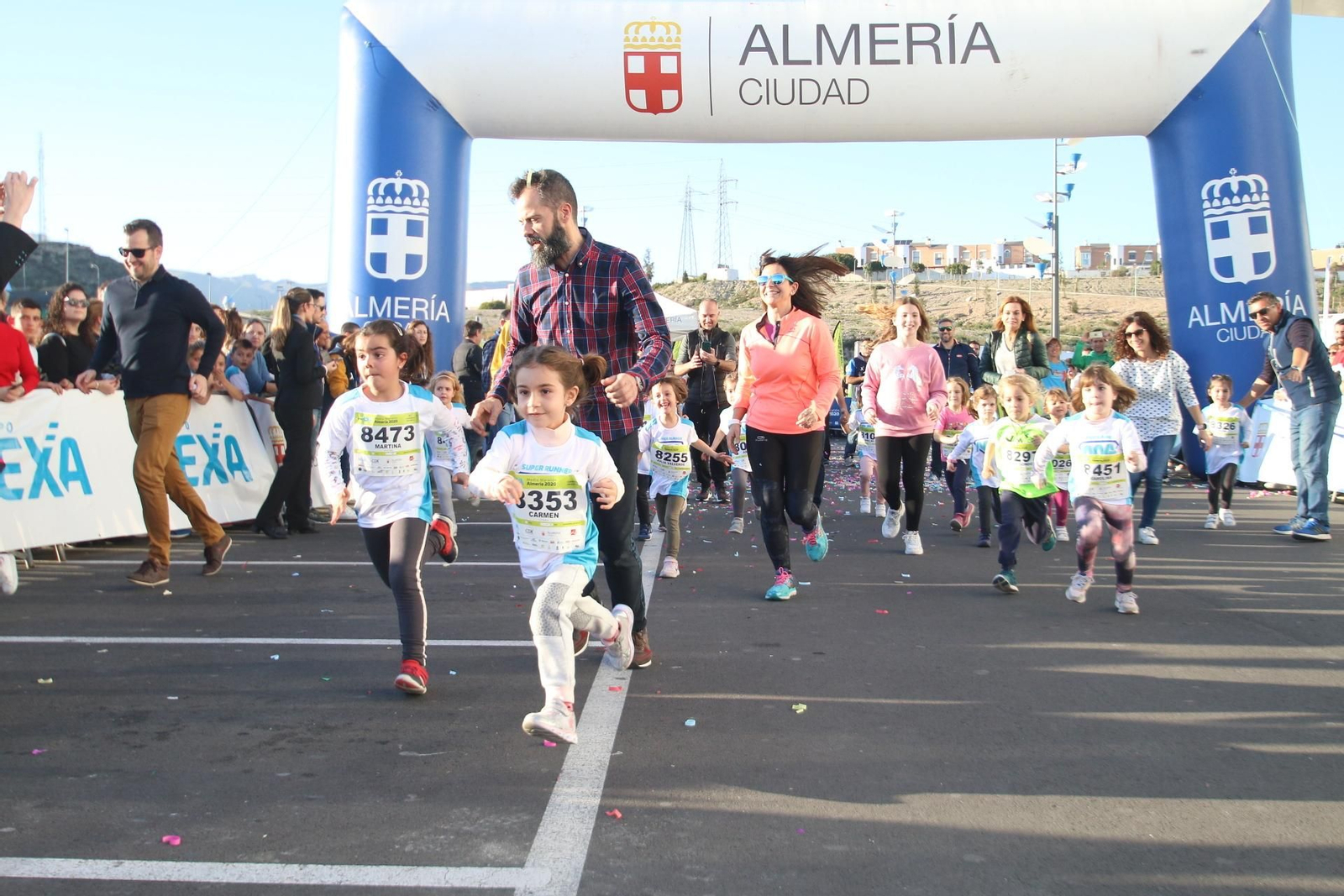 Fotogalería de las carreras infantiles del Medio Maratón de Almería