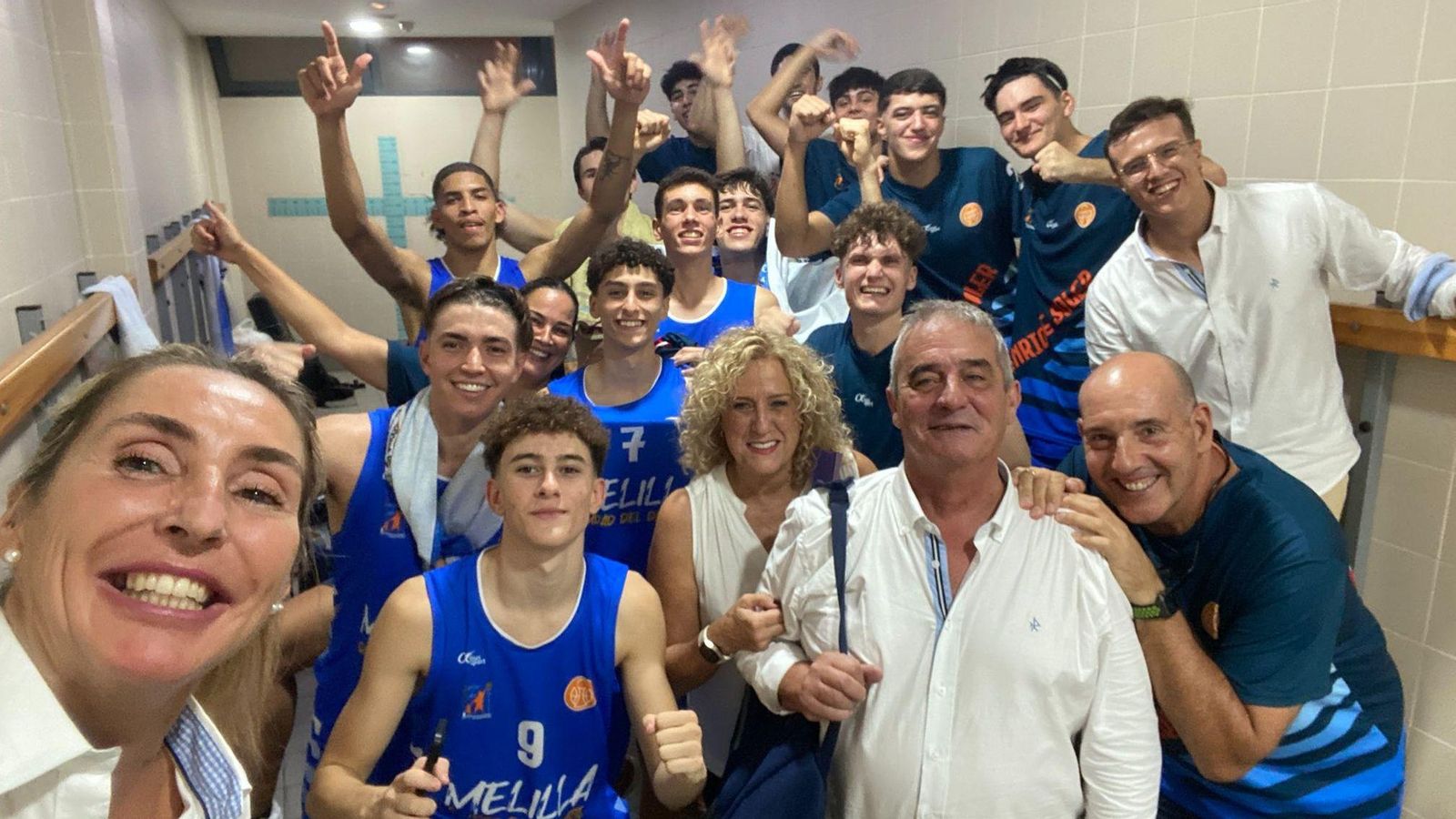 El Enrique Soler celebra su triunfo de la primera jornada