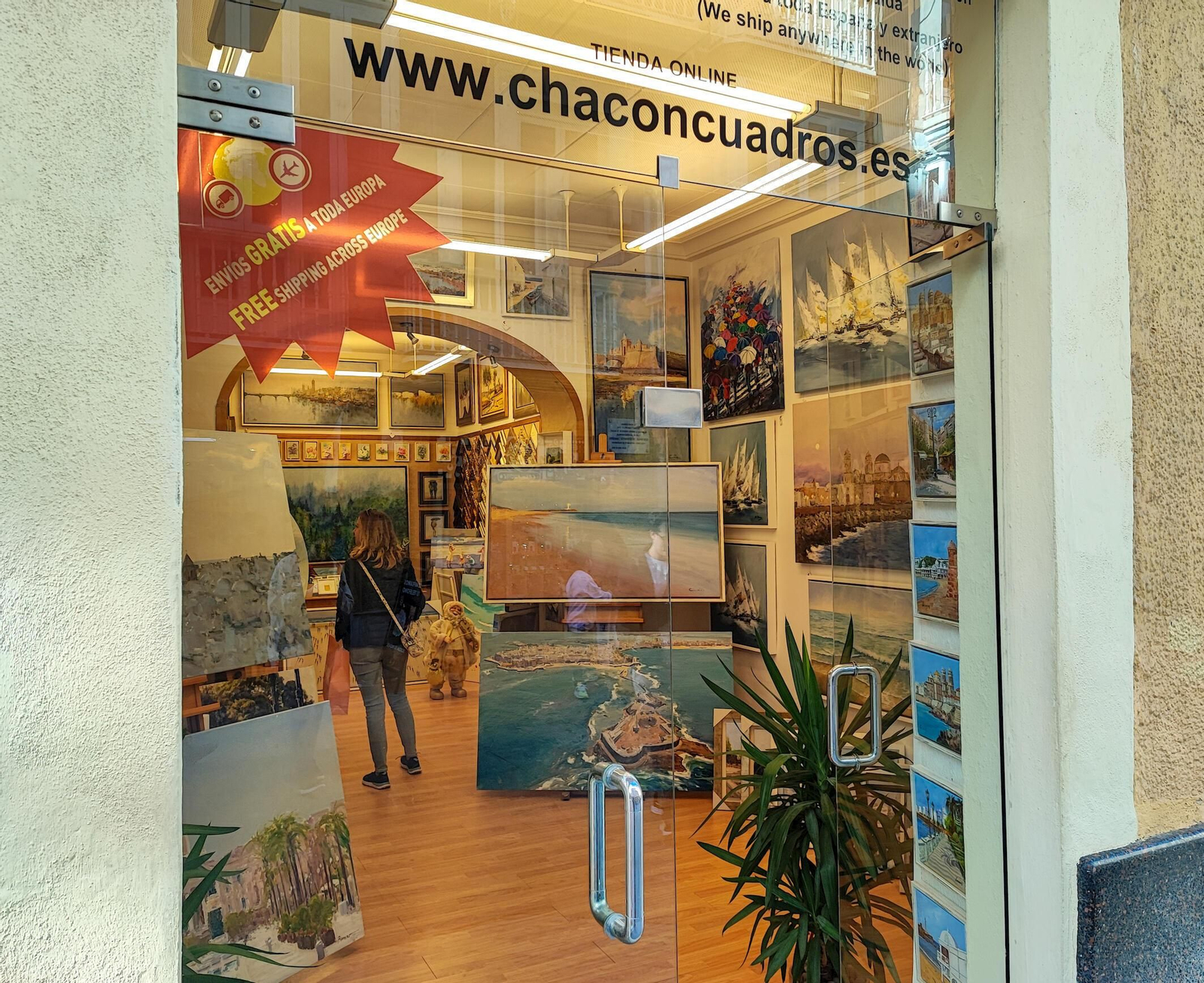 Chacón Cuadros, en la calle Ancha de Cádiz.