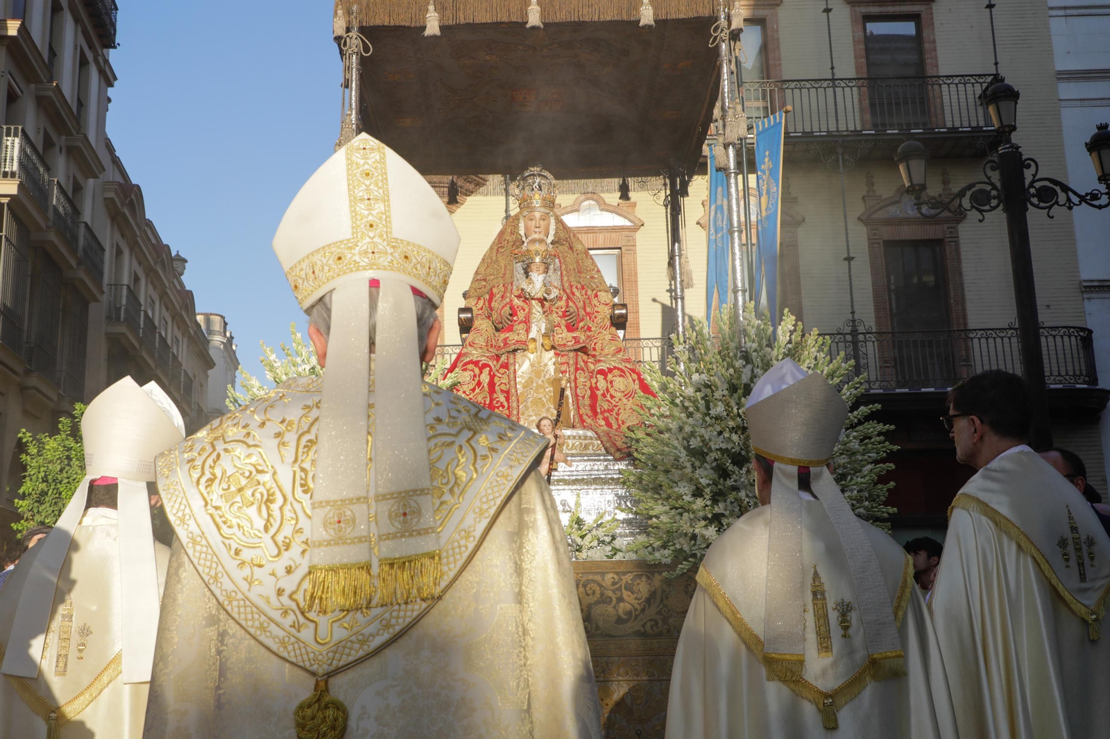 Procesión de la Virgen de los Reyes, Sevilla