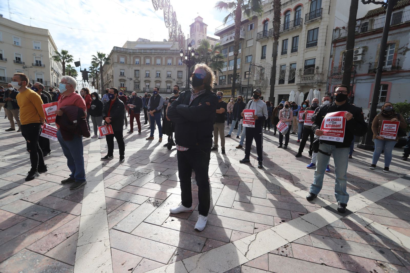 Imágenes de la concentración de los hosteleros de Huelva para reclamar ayudas.