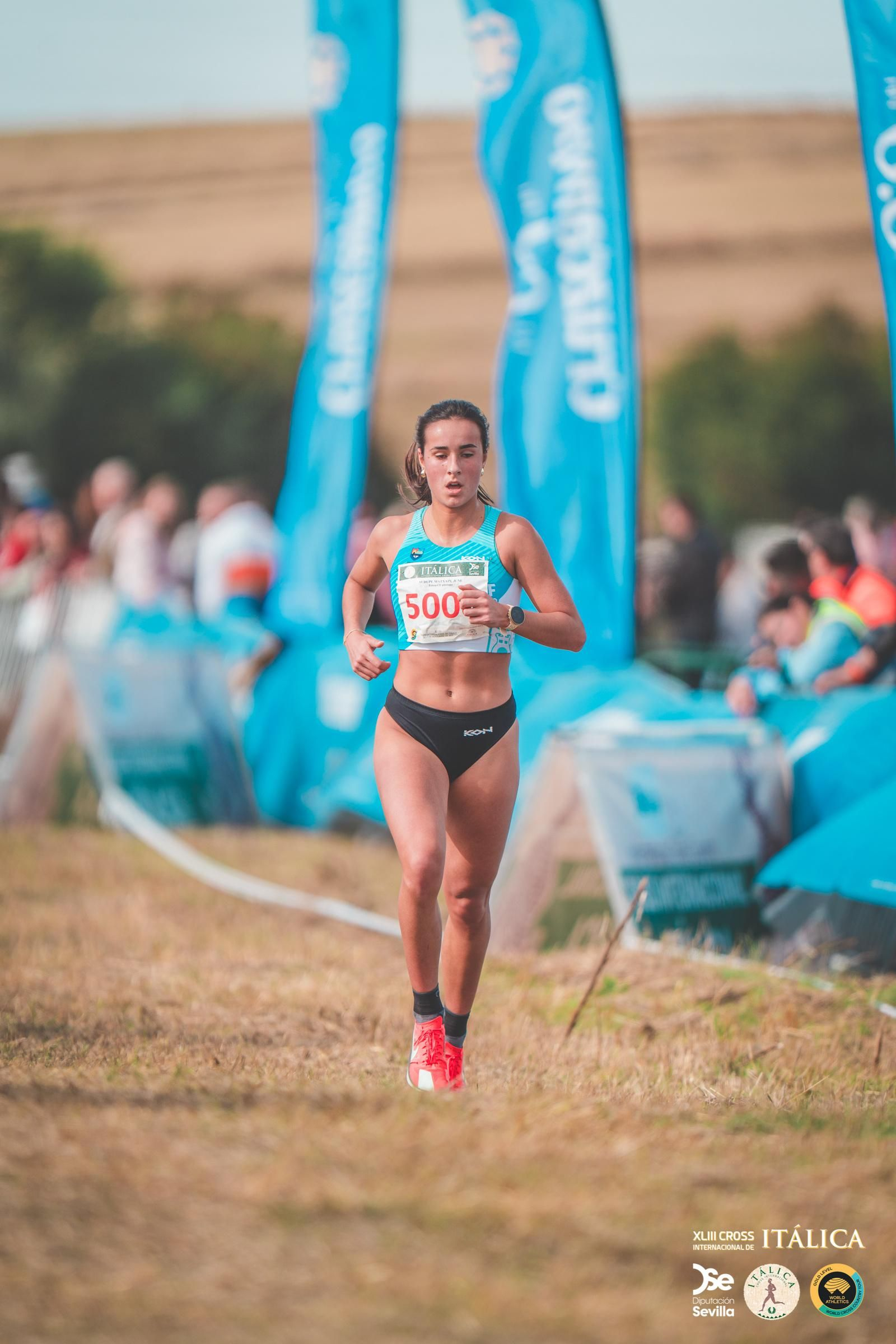 Búscate en las fotos del Cross de Itálica 2025 | 11