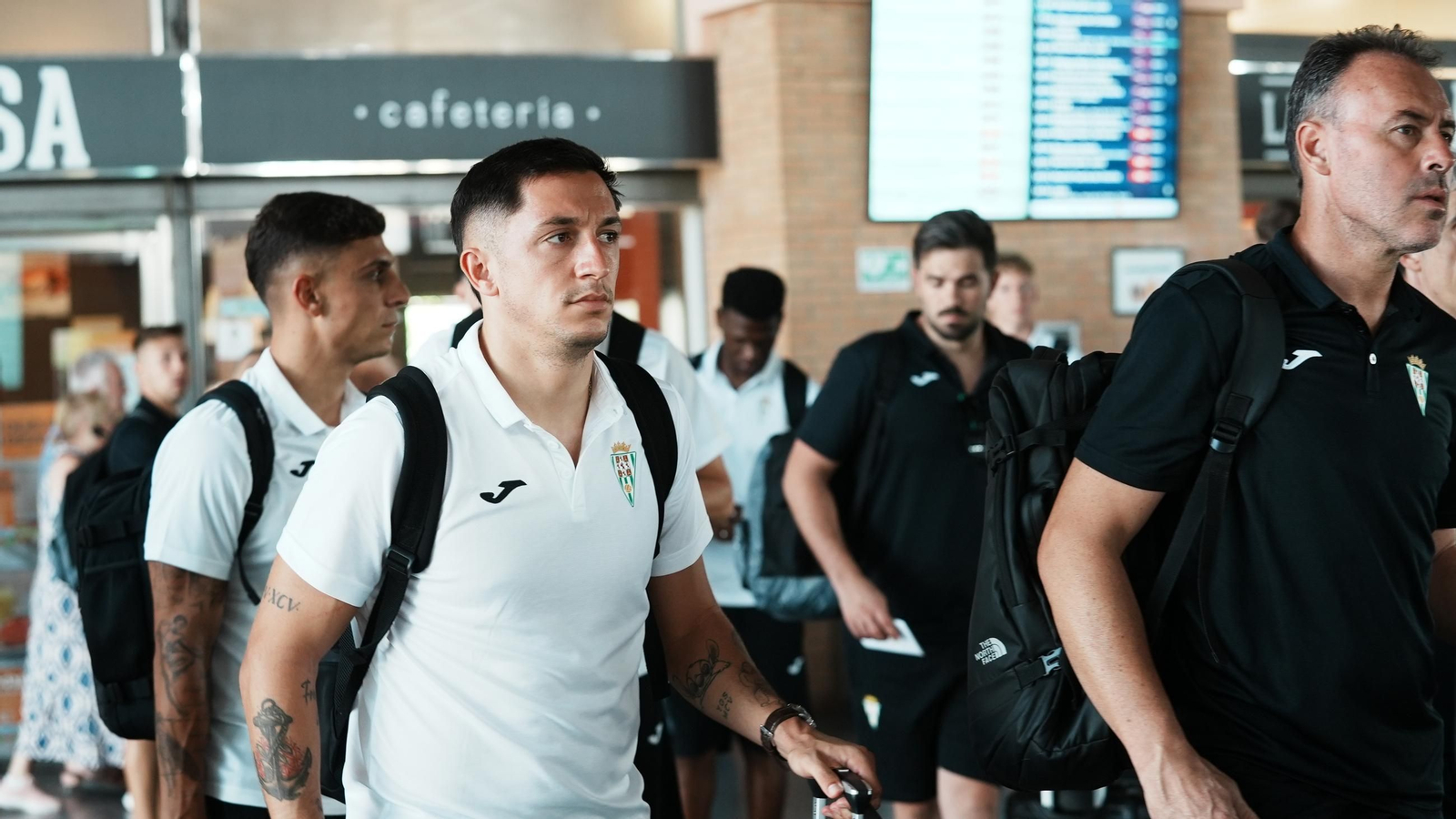 El Córdoba CF pone rumbo a su 'stage' en Oliva