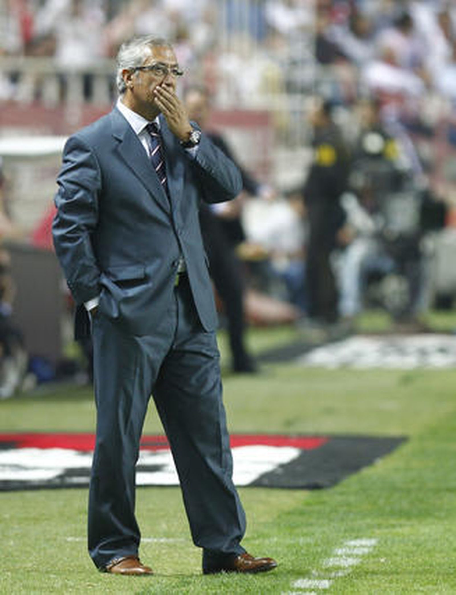 El Sevilla vence 4-3 al Athletic de Bilbao en el Sánchez Pizjuán con dos goles de Luis Fabiano y dos de Kanoute de penalti. / Antonio Pizarro