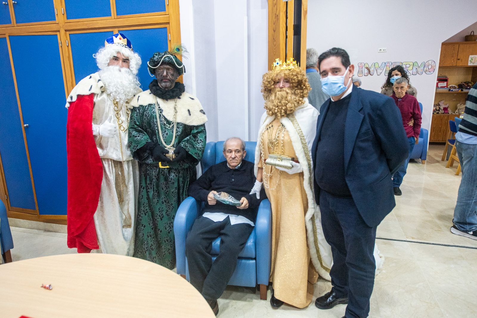 La visita de los Reyes Magos a la asociacion San Rafael de Alzheimer