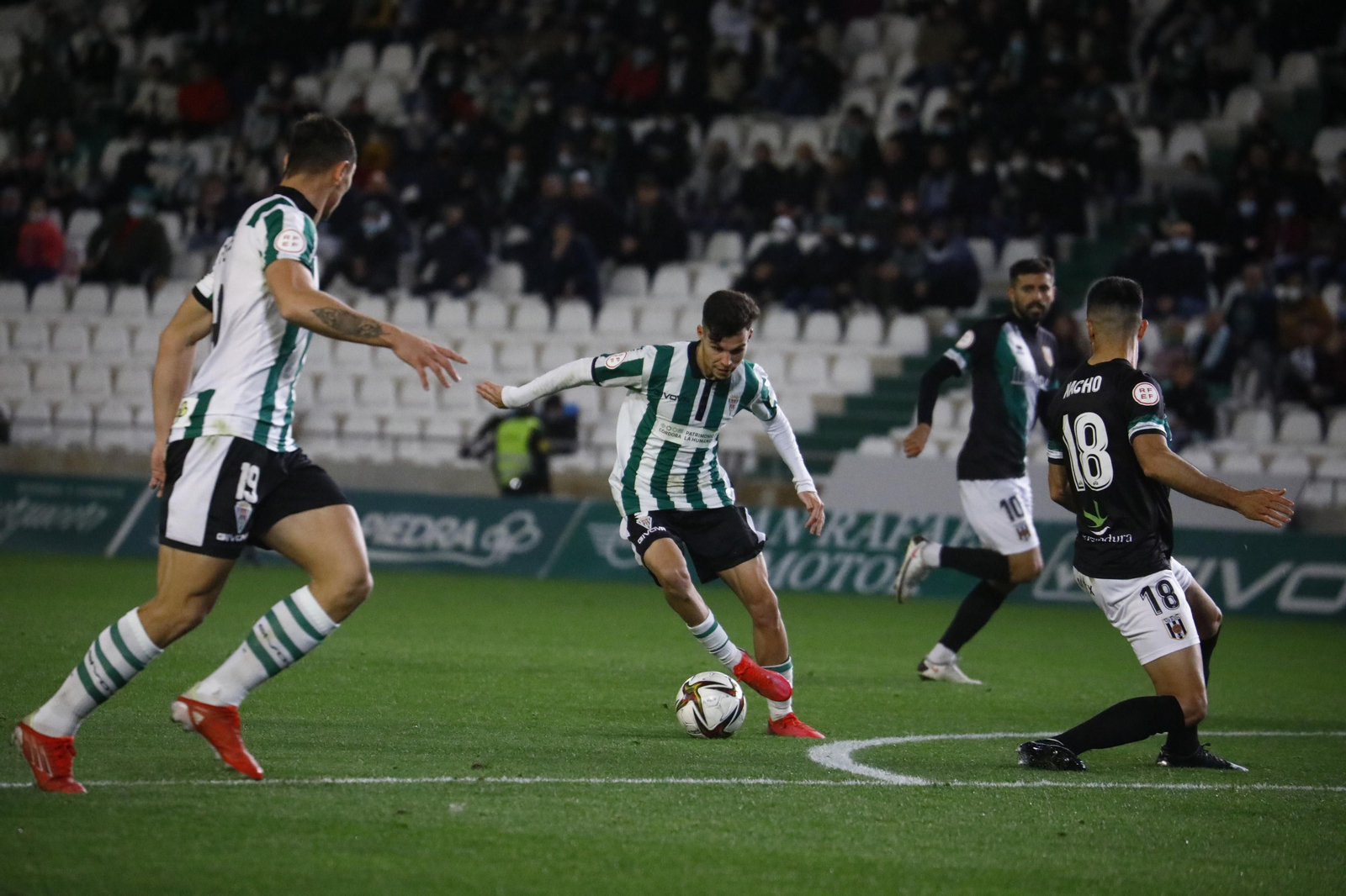 La goleada del Córdoba CF al Mérida, en imágenes