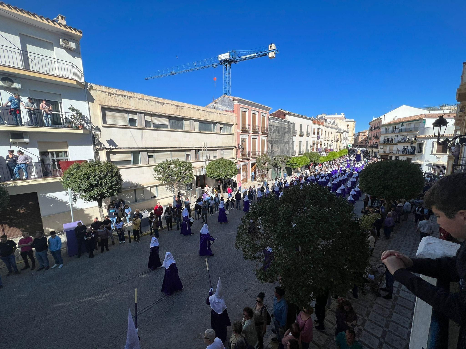 Viernes Santo en Priego de Córdoba: la subida al Calvario del Nazareno, en imágenes