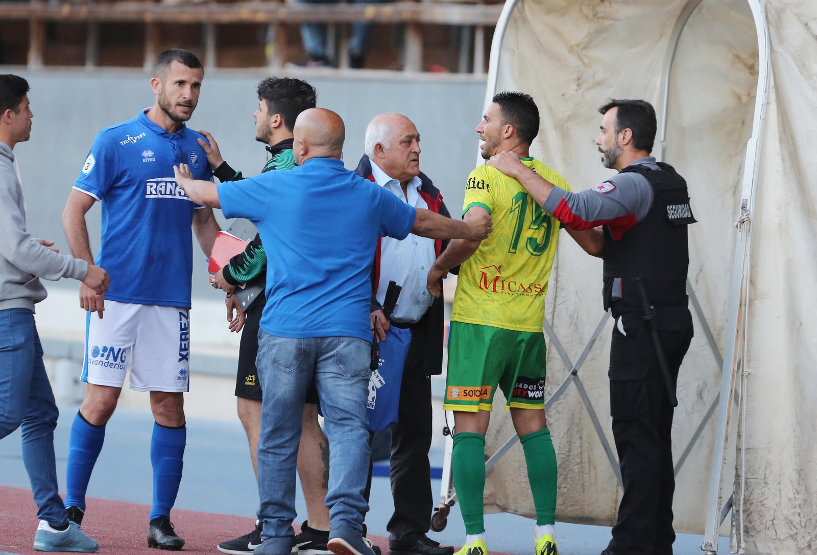Imágenes del Partido XerezDFC -Los Barrios en Chapín