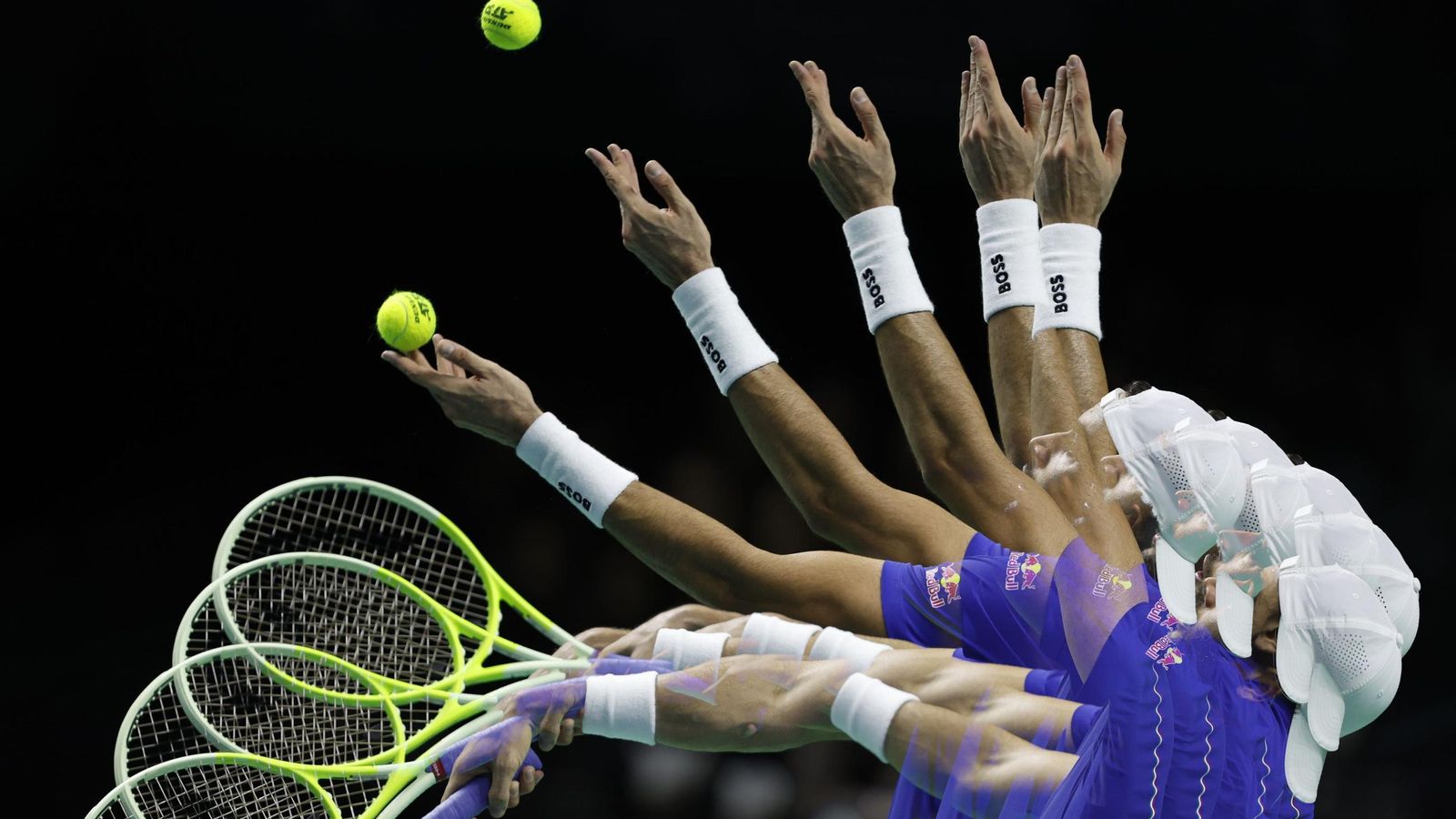 Berrettini derrota a Kokkinakis y acerca a Italia a la final de la Copa Davis