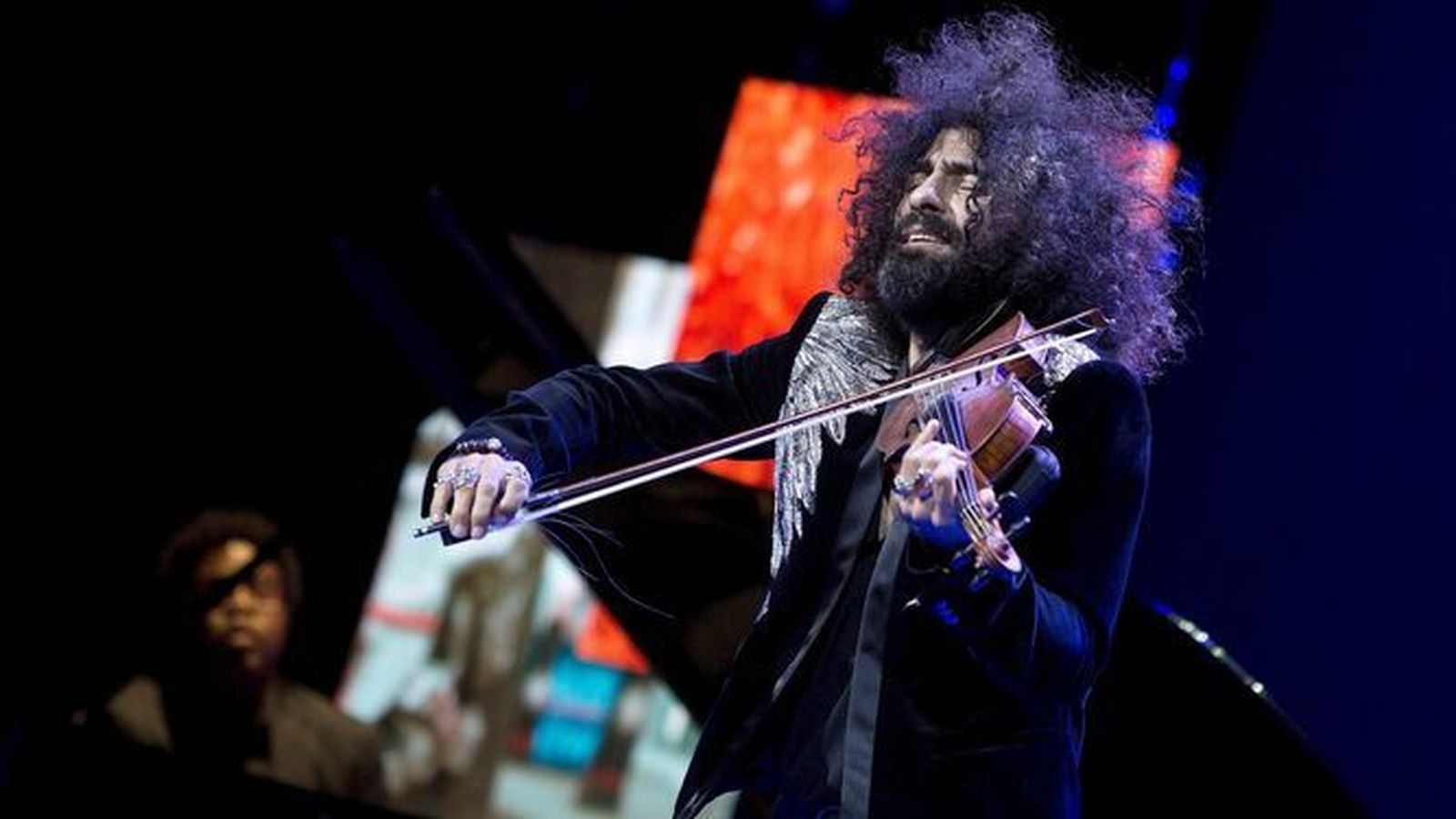 El violinista Ara Malikian en uno de sus conciertos en Málaga.