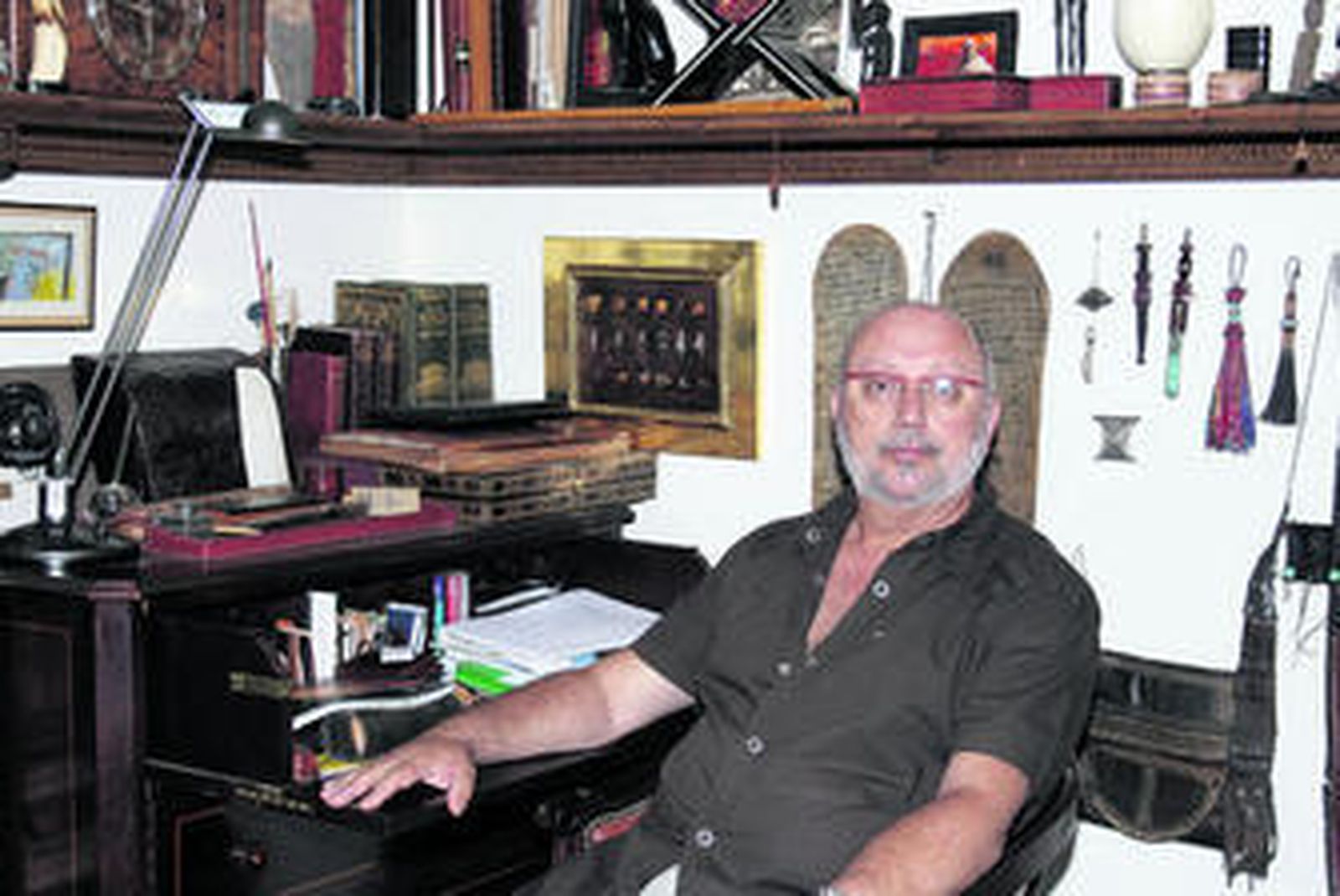 "Mis cuadros ya están hechos; yo sólo les doy forma, color y un marco"