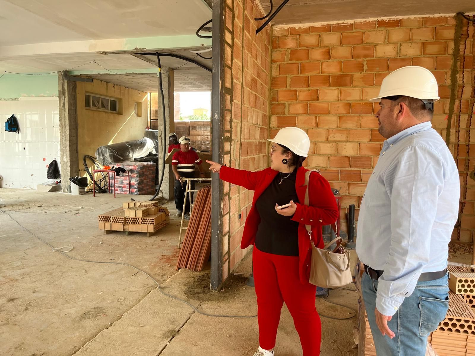 Visita a las obras en el mercado de abastos.