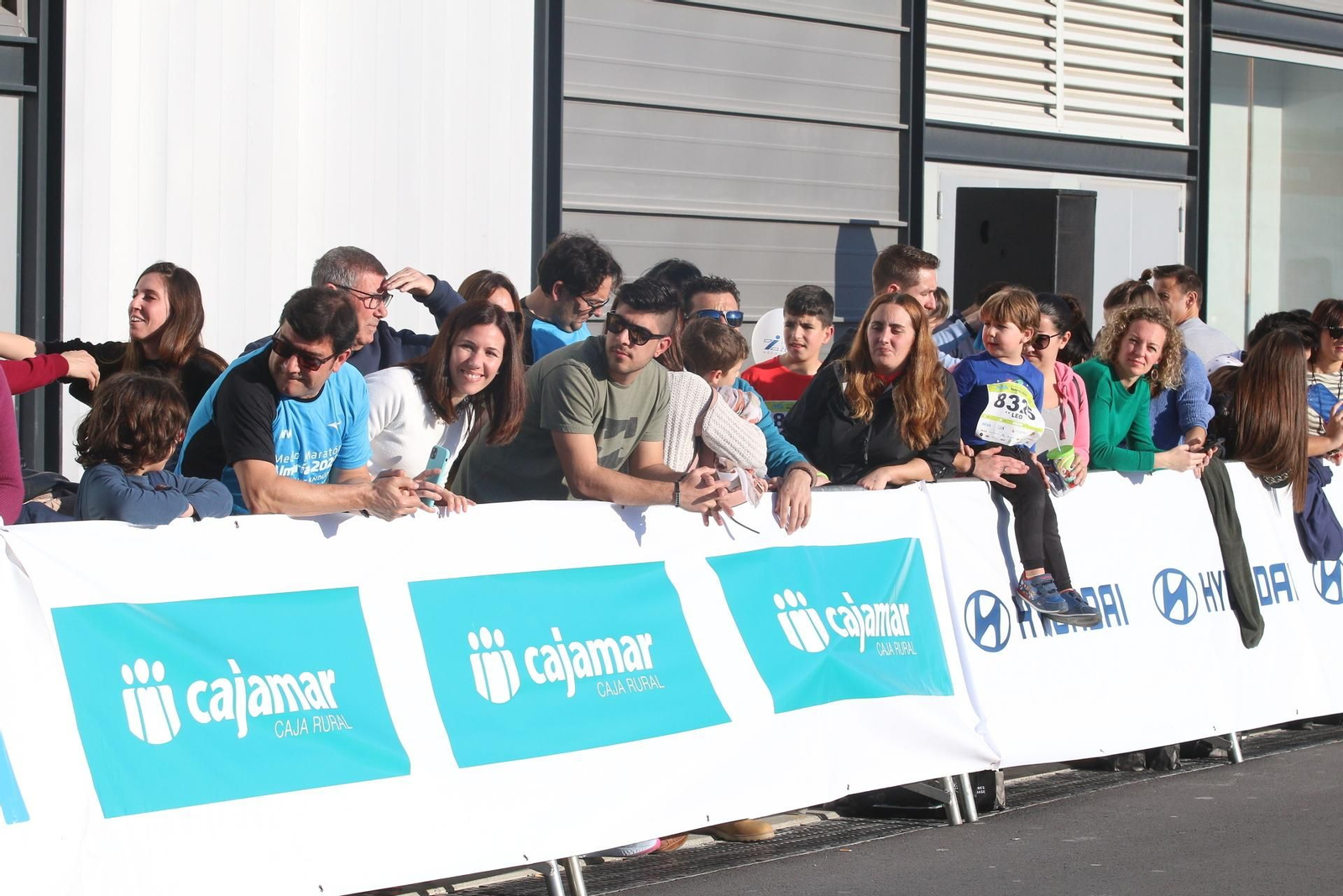 Fotogalería de las carreras infantiles del Medio Maratón de Almería