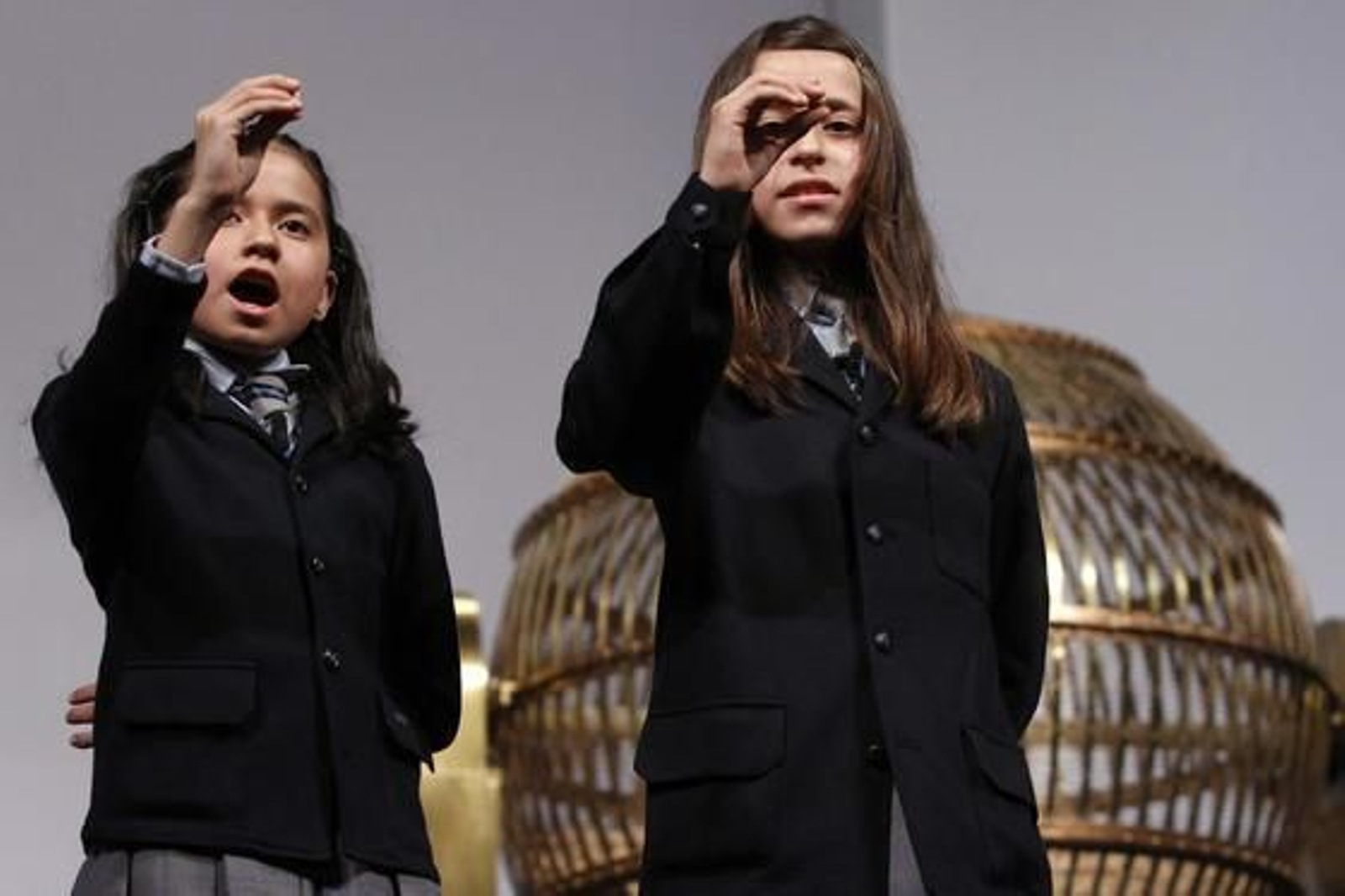 El Gordo ha recaído en el número 58.268, vendido íntegramente en un pubelo de Huesca.

Foto: EFE