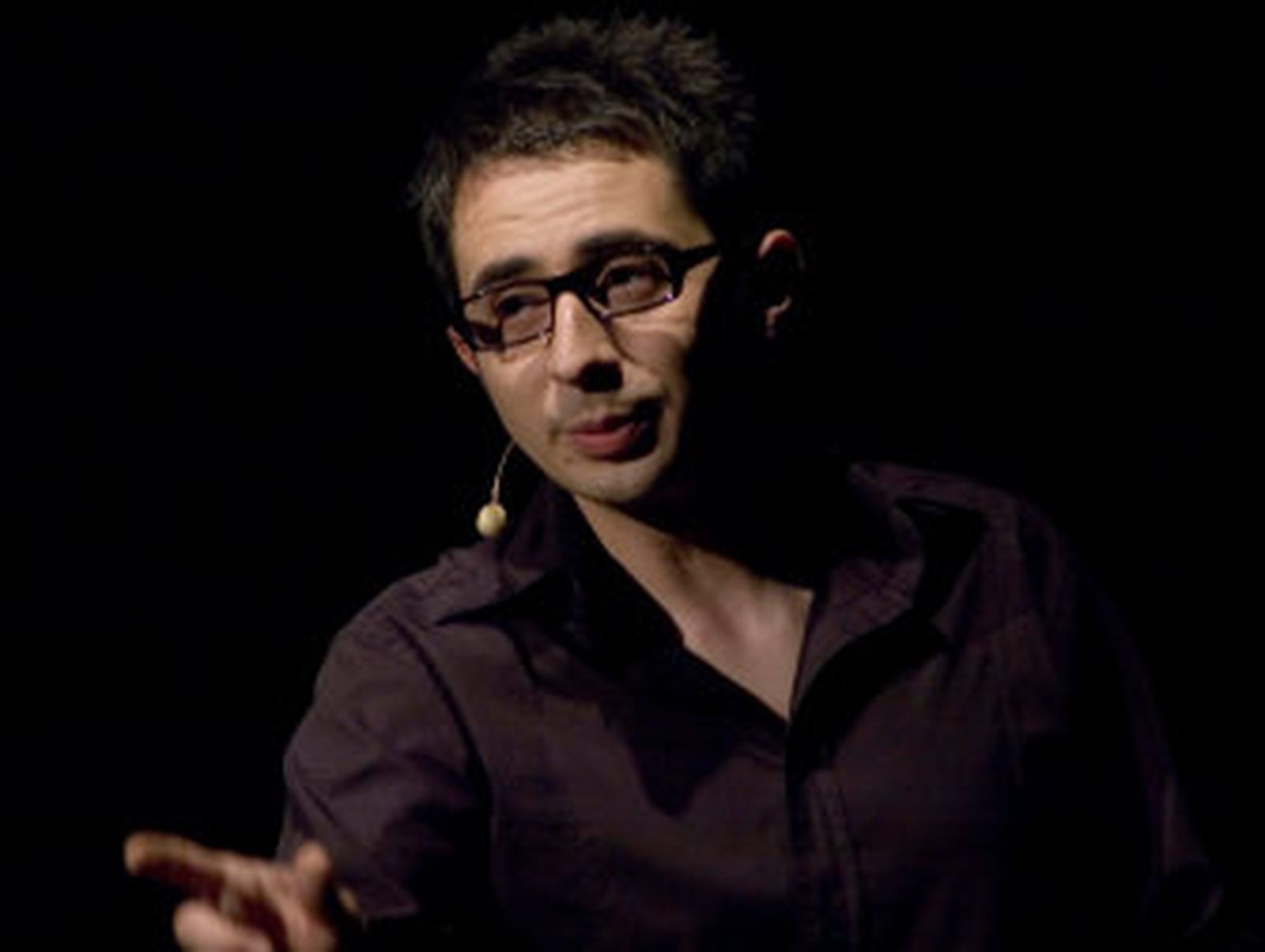 La familia y la nariz de Berto protagonizan su monólogo