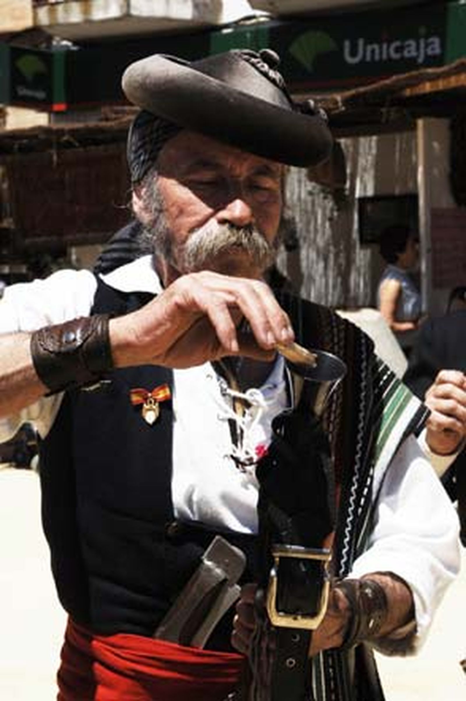 La localidad celebra por todo lo alto y hasta la bandera el bicentenario contra los franceses, nombrando alcalde de las fiestas al ex ministro Manuel Pimentel

Foto: Ramon Aguilar