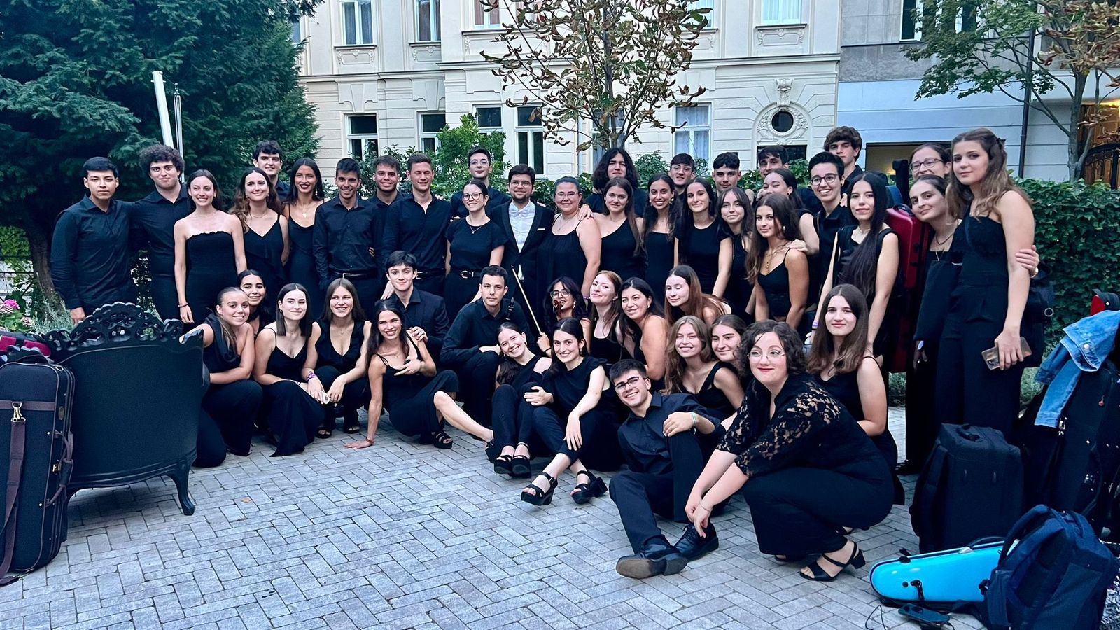 Los integrantes de la Orquesta en Viena