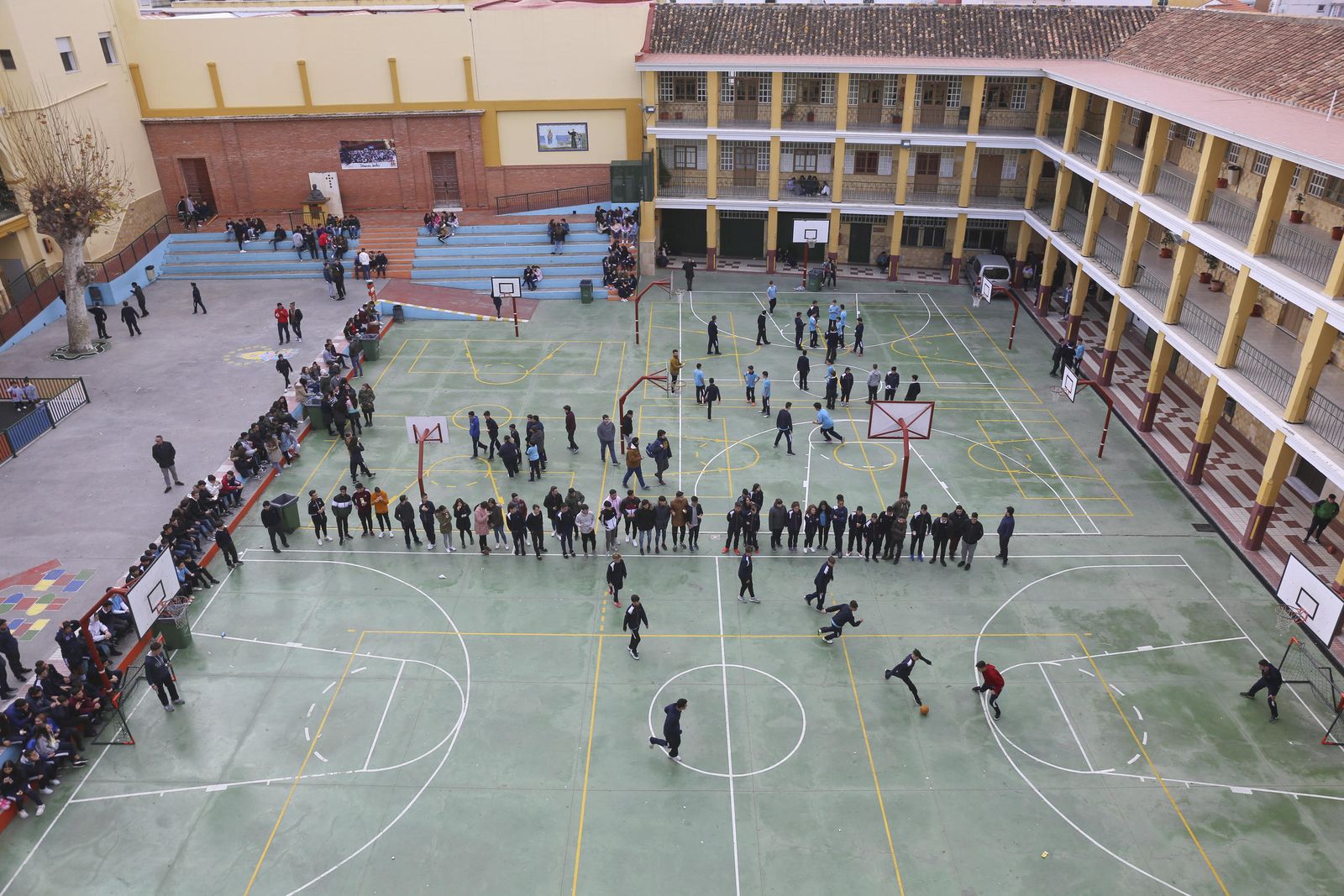 El patio del colegio Salesianos de Málaga.