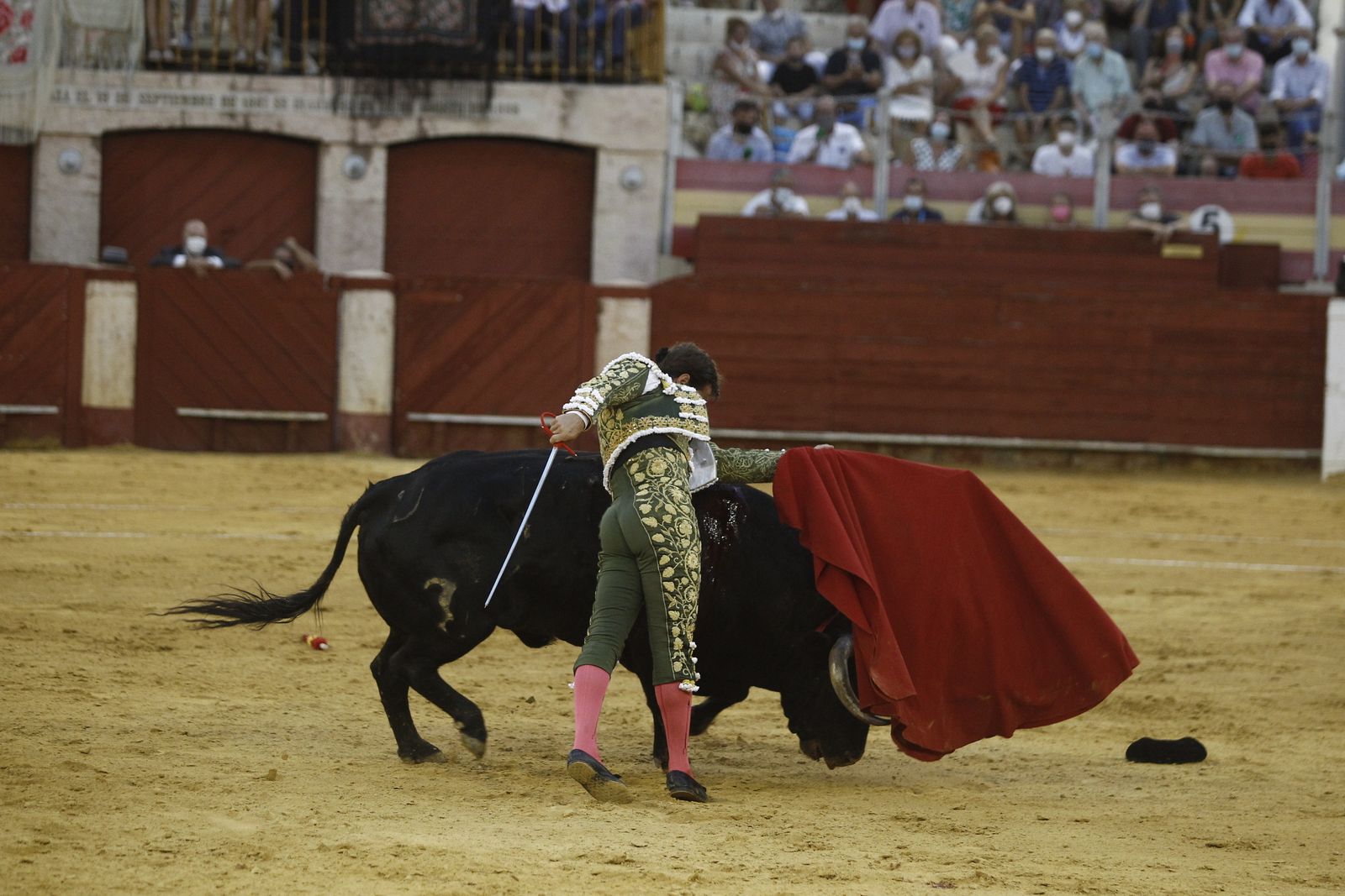 Fotogalería primera corrida de toros Feria de Almería