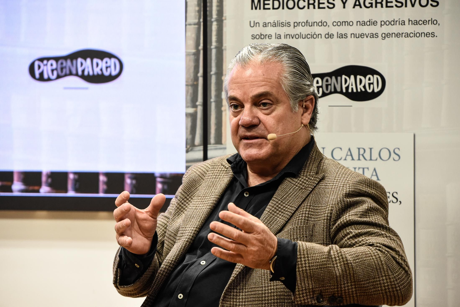 Imágenes de la presentación del libro de Juan Carlos Girauta  "Sentimentales, ofendidos, mediocres y agresivos"