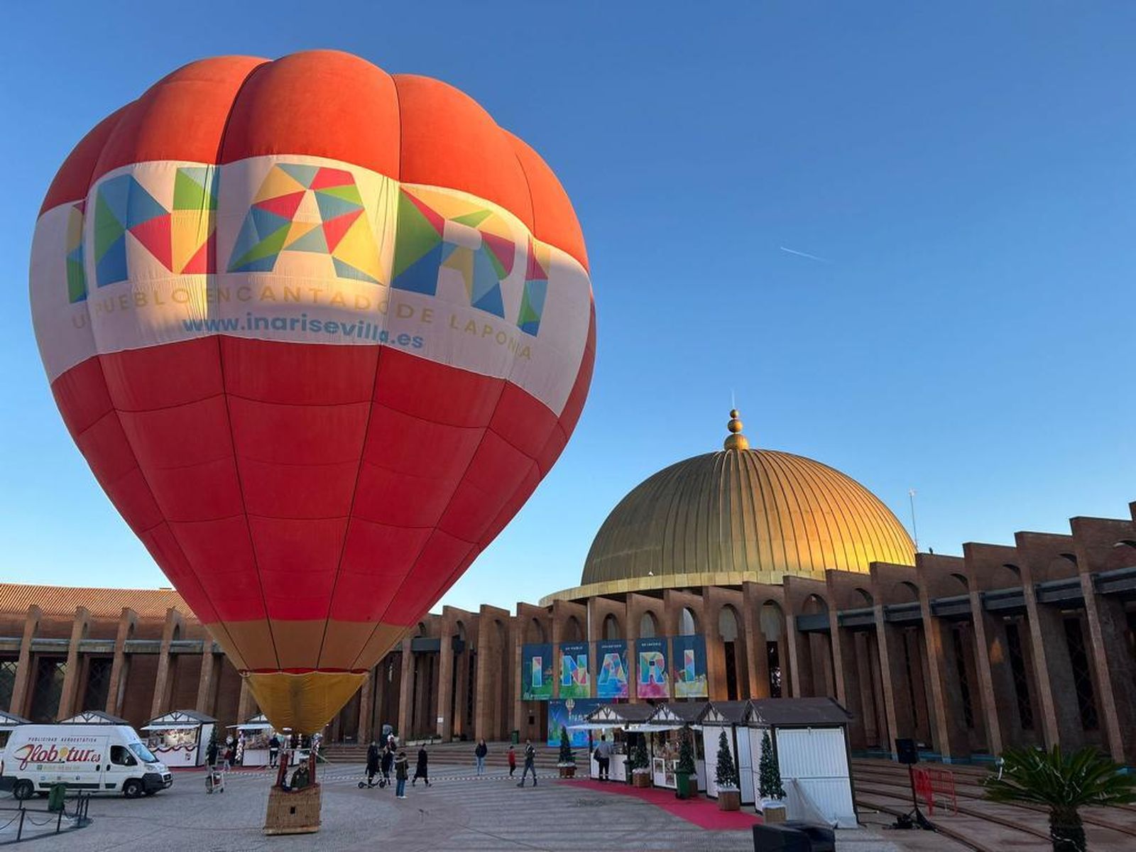‘Inari’, el pueblo encantado de Laponia  que mantiene sus puertas abiertas hasta el 4 de enero