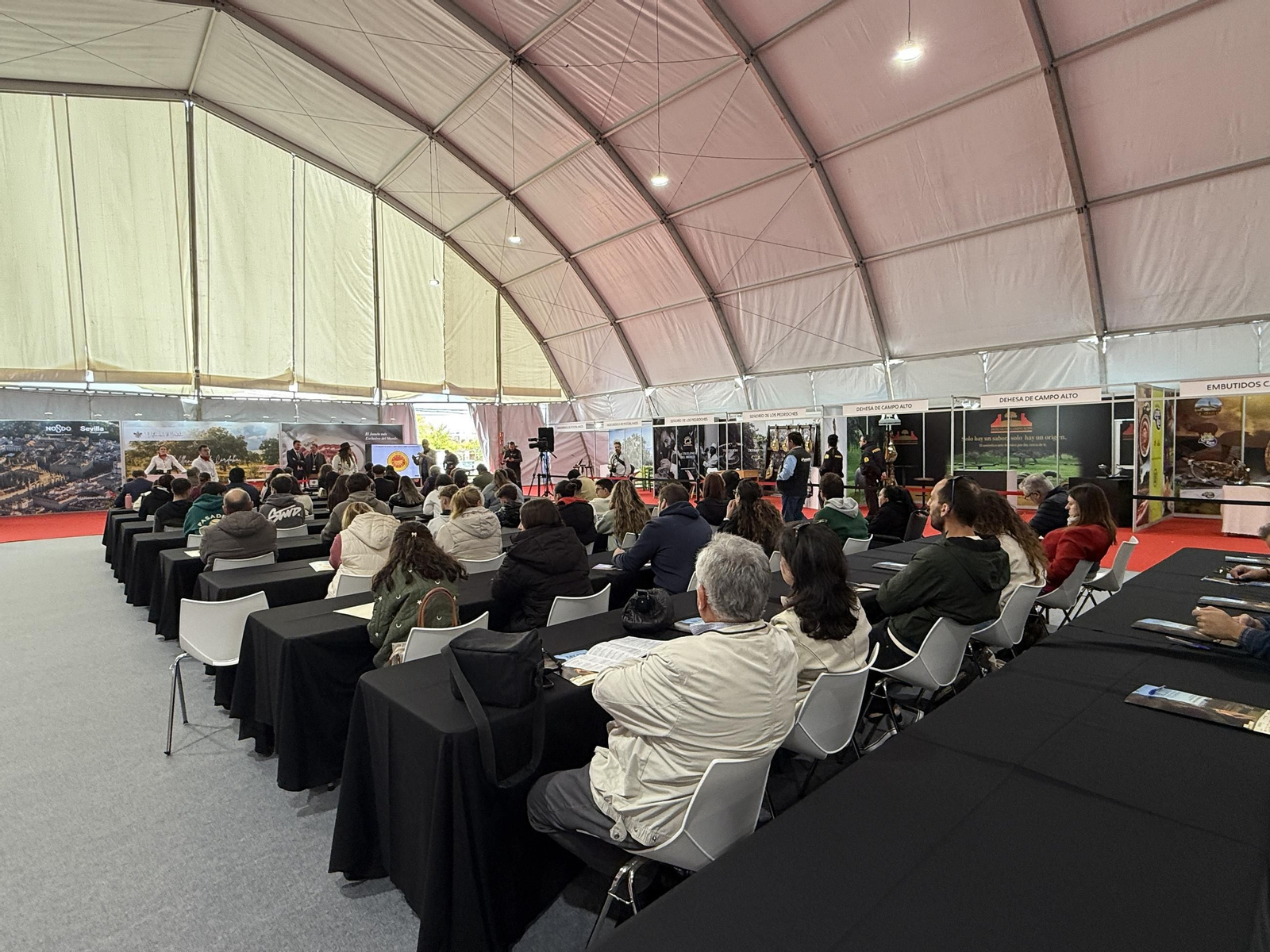 Inauguración de la XXV Feria del Jamón 100% Ibérico de Los Pedroches en Villanueva de Córdoba