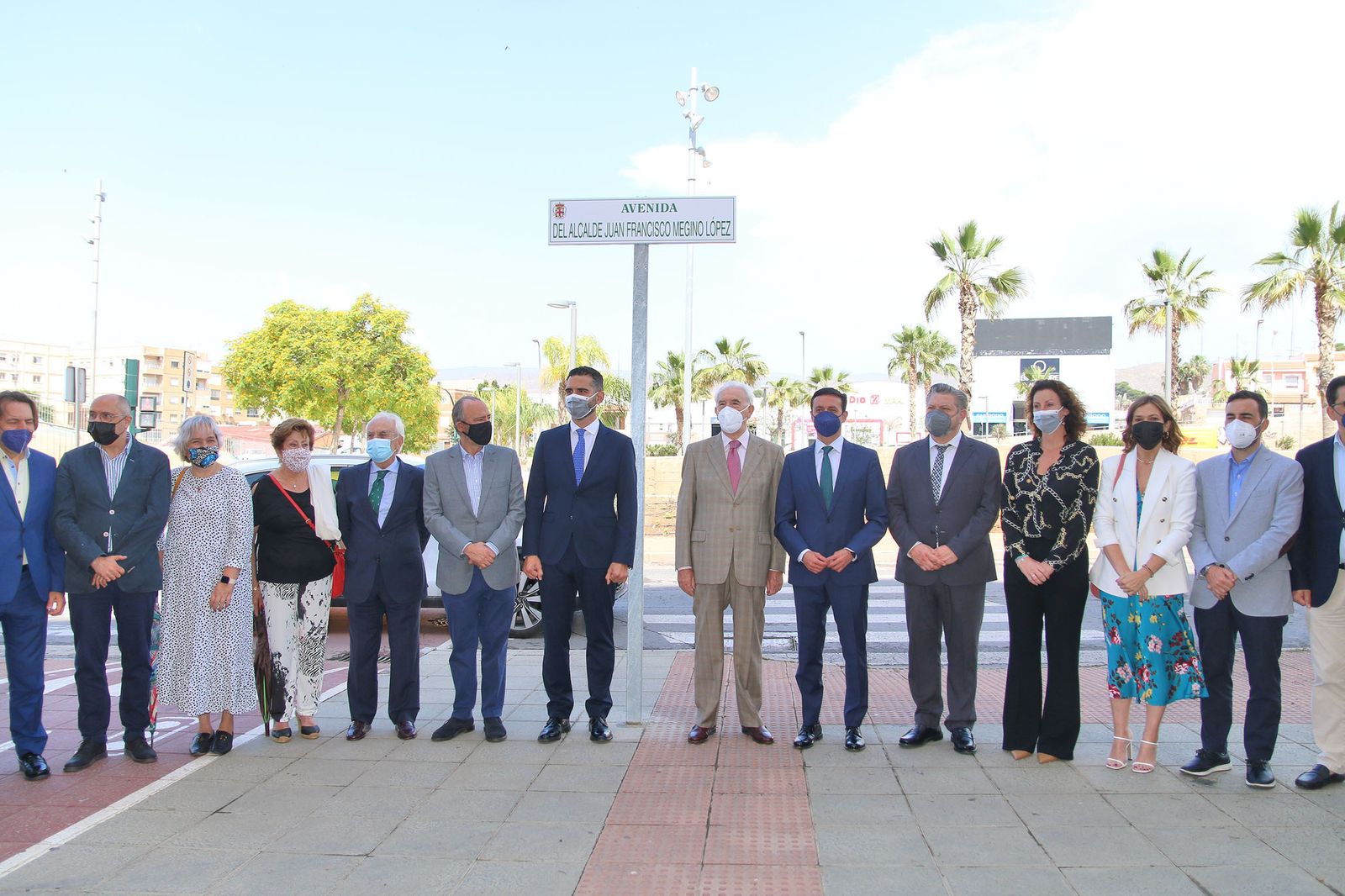 Fotogalería de la inauguración de la avenida en homenaje al exalcalde Juan Megino