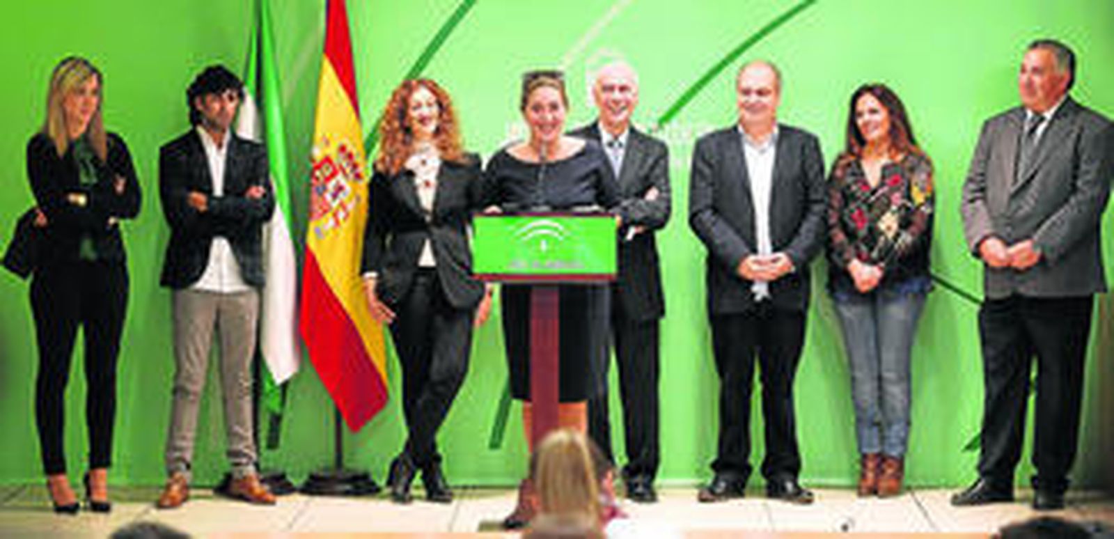 Estrella Morente y el resto de participantes en la presentación, ayer, en Málaga.