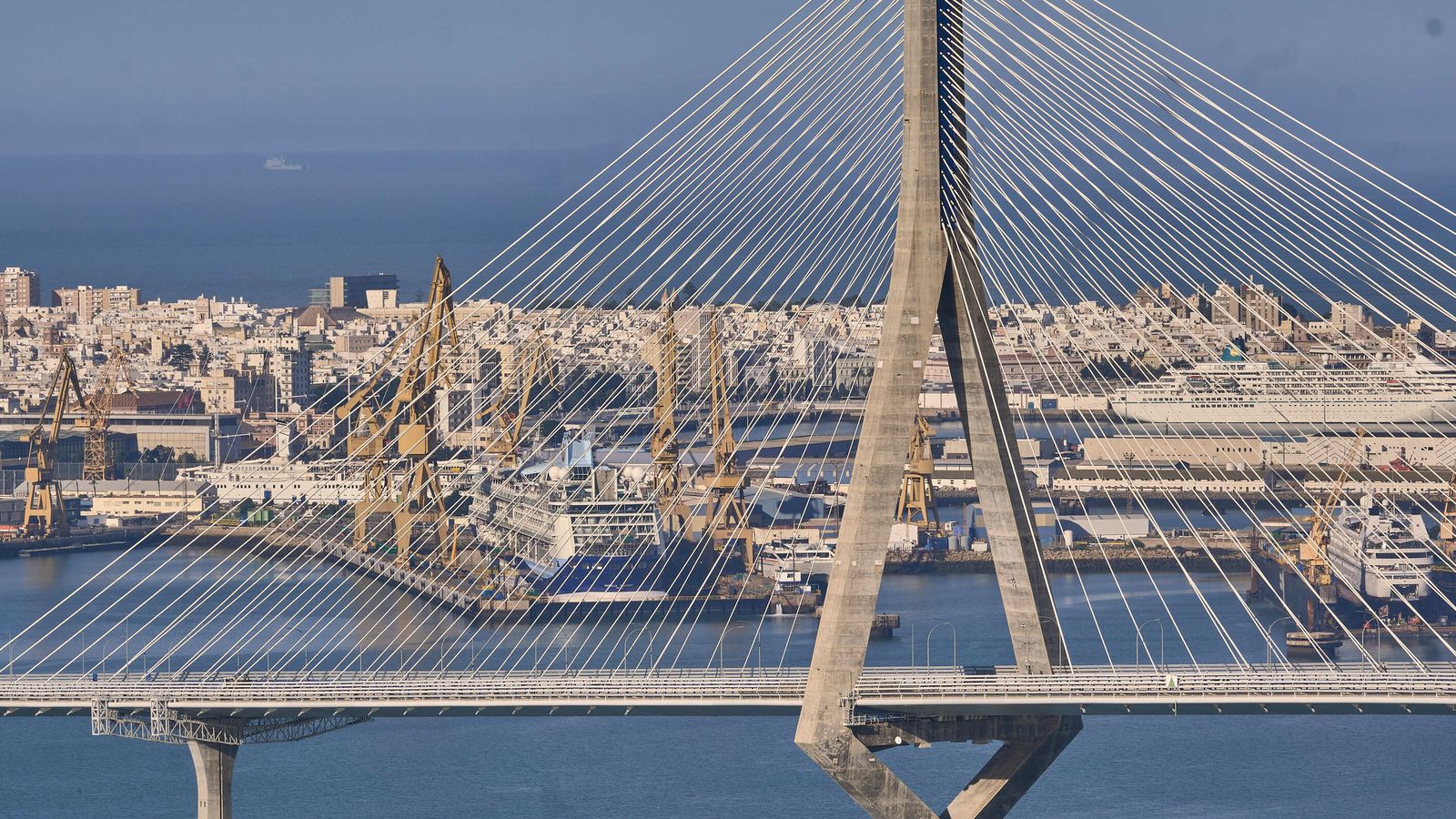 Vista desde la torre de Endesa en Puerto Real.