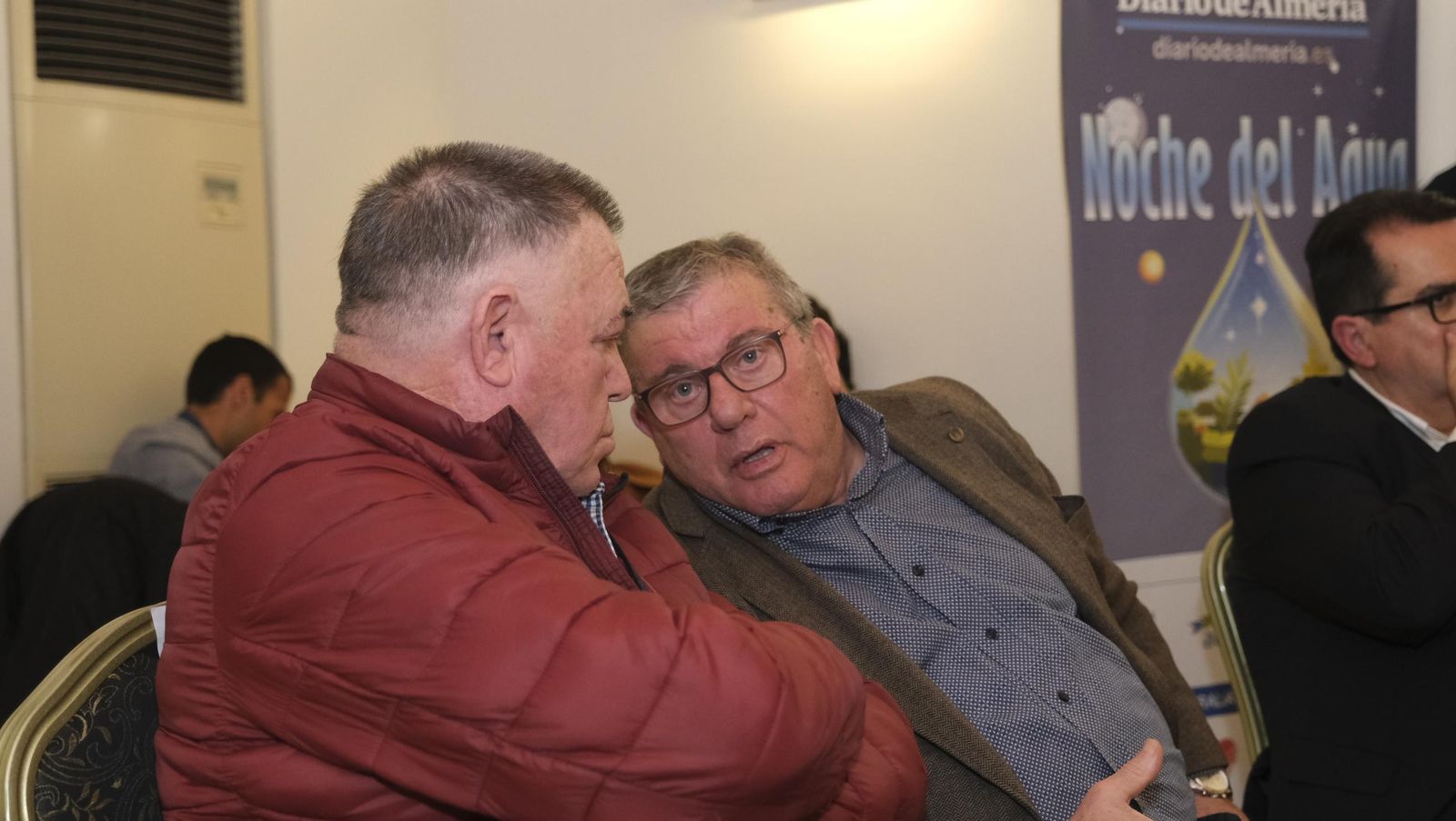 Imágenes del foro Noche del Agua de Diario de Almería