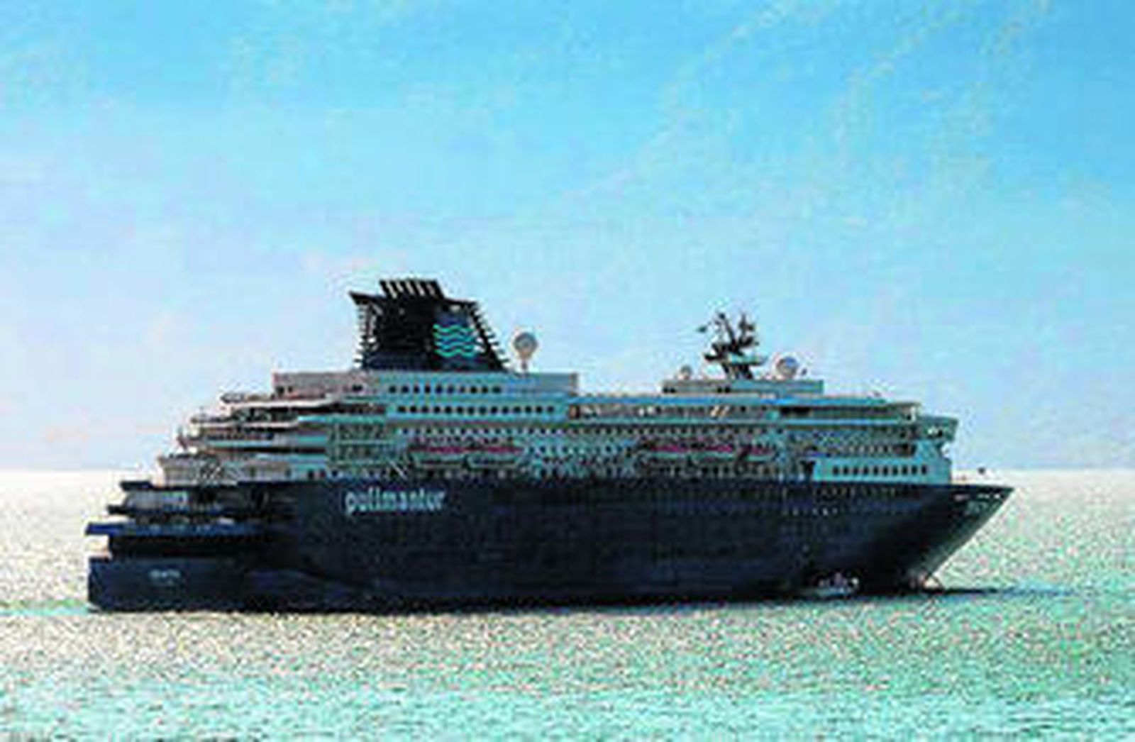 El 'Zenith' es el buque elegido por Pullmantur para su primera prueba de embarque con Cádiz.